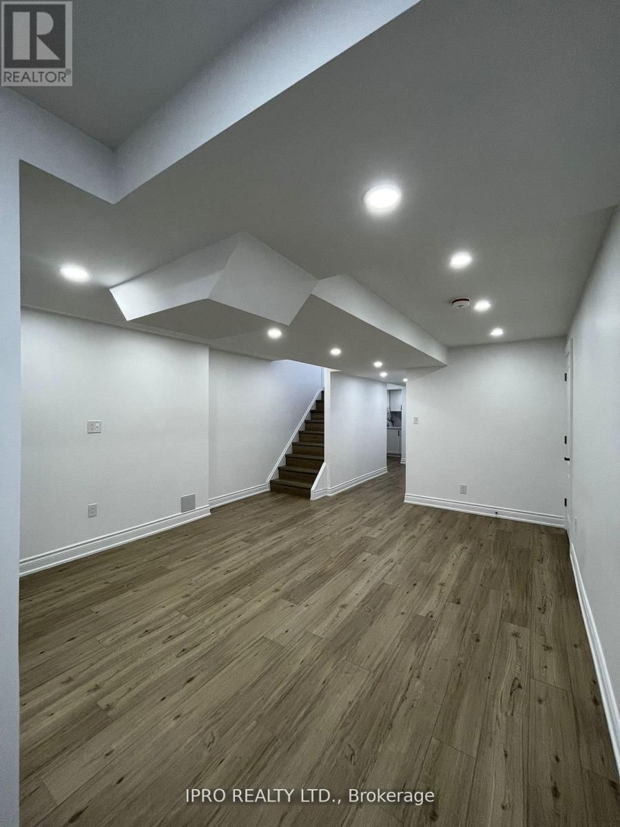 124 CASABEL DRIVE Image 25