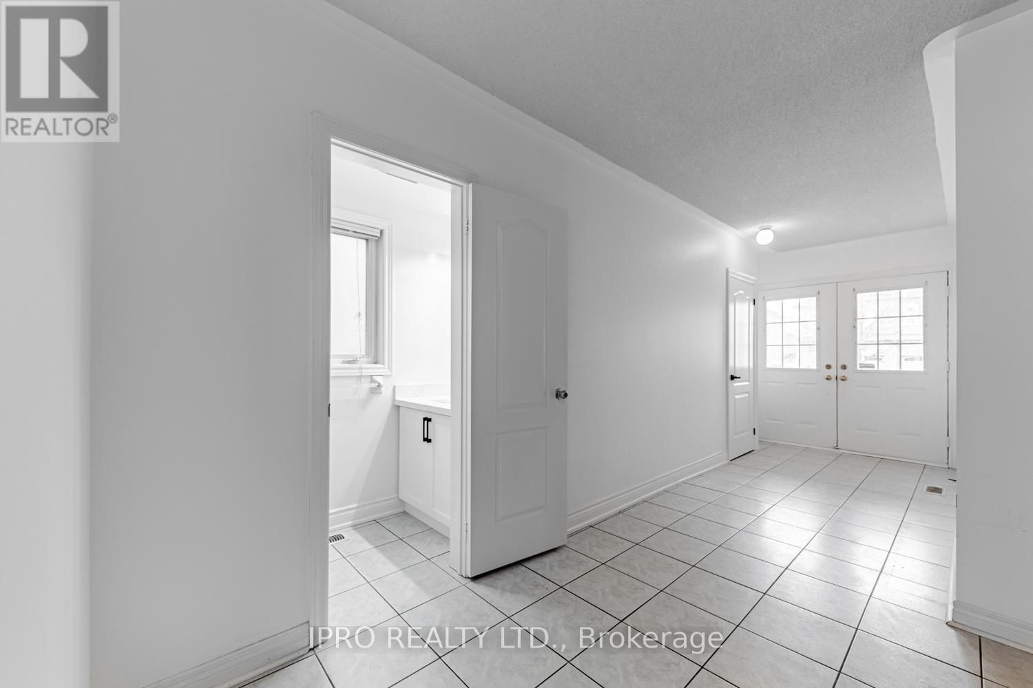 124 CASABEL DRIVE Image 4