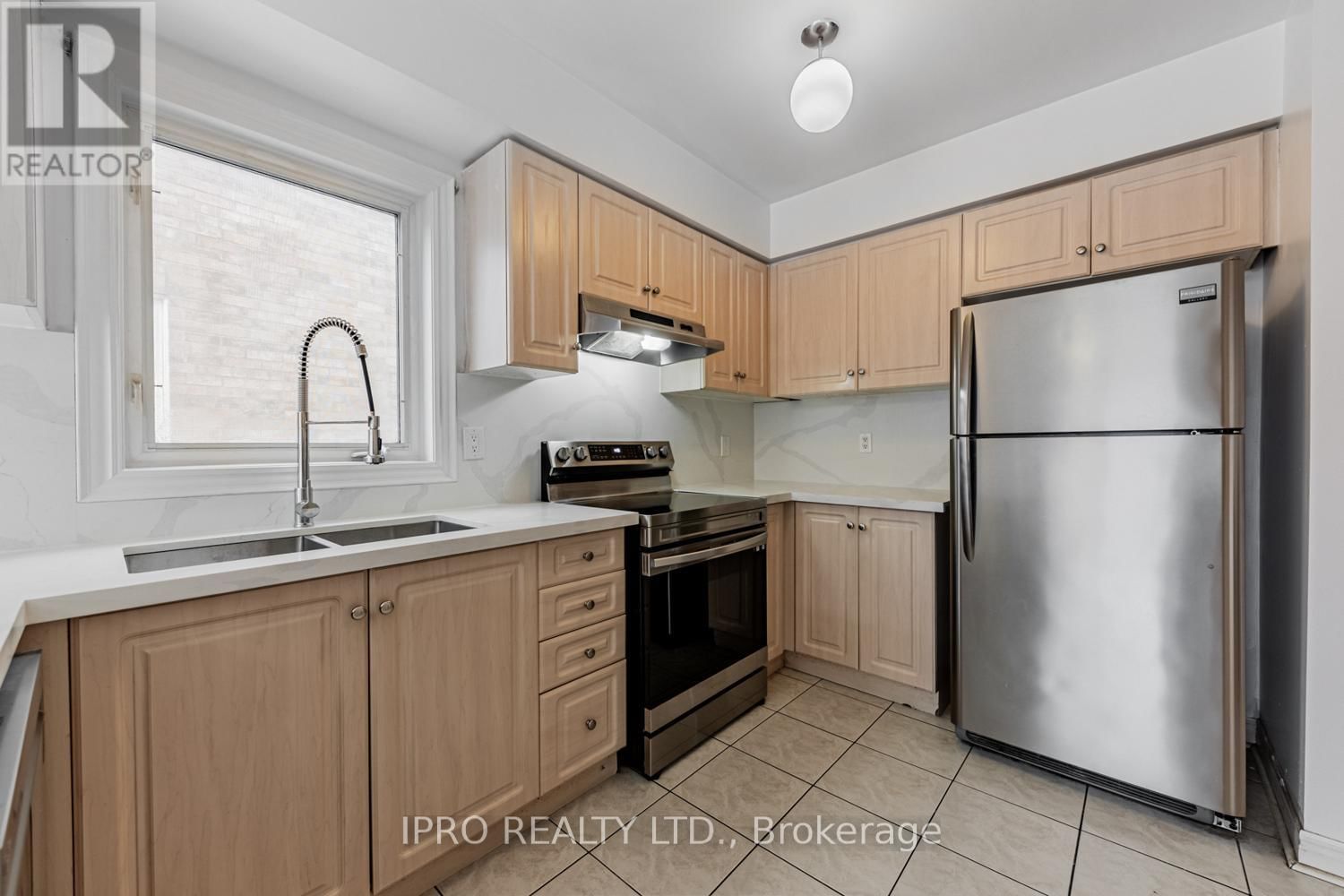 124 CASABEL DRIVE Image 8