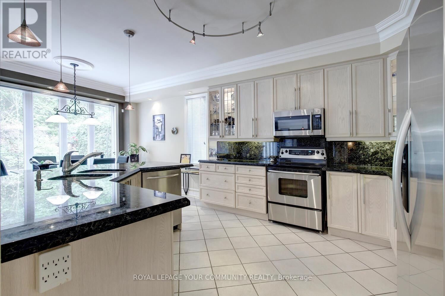 119 THORNHILL WOODS DRIVE Image 13