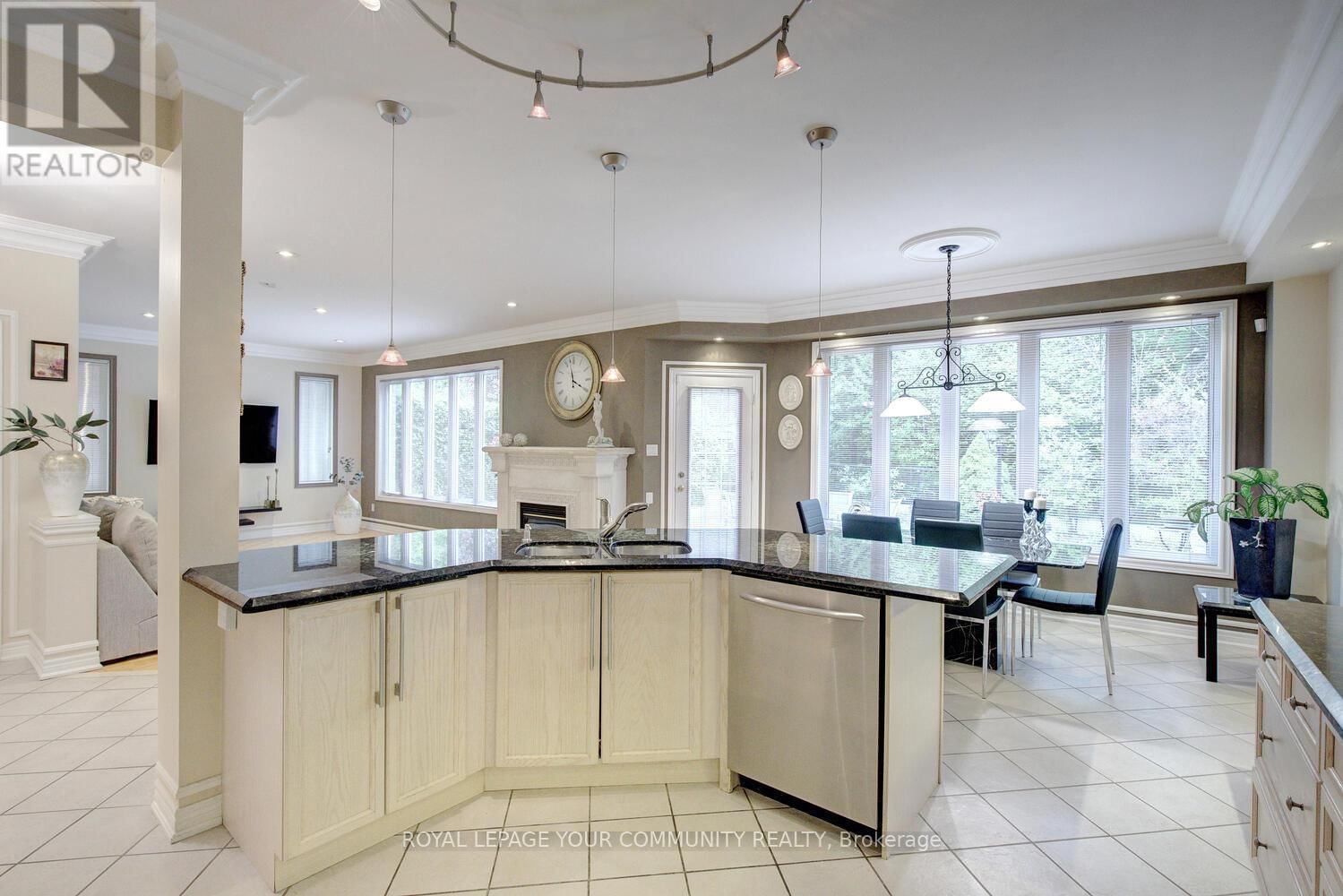 119 THORNHILL WOODS DRIVE Image 17