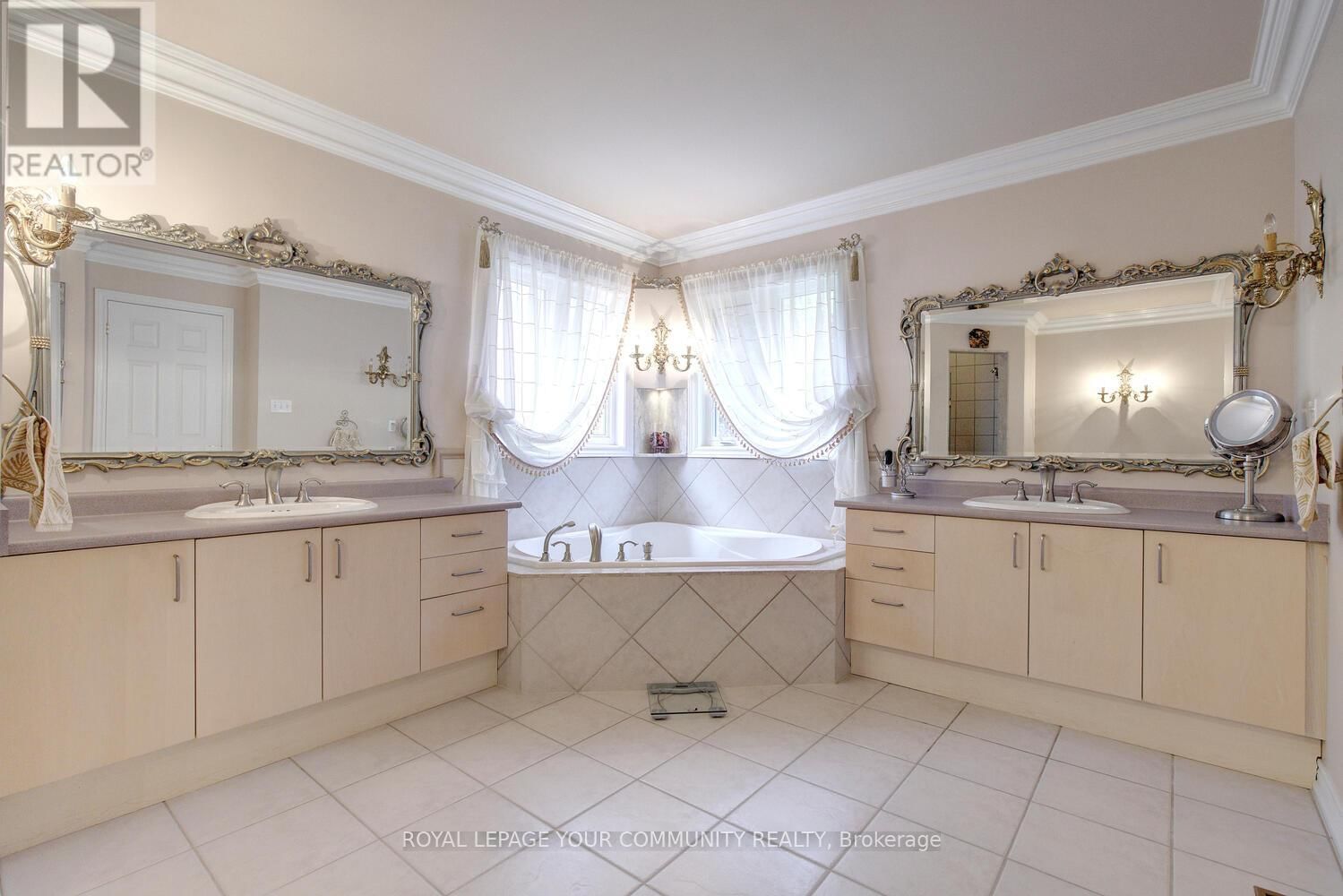 119 THORNHILL WOODS DRIVE Image 34