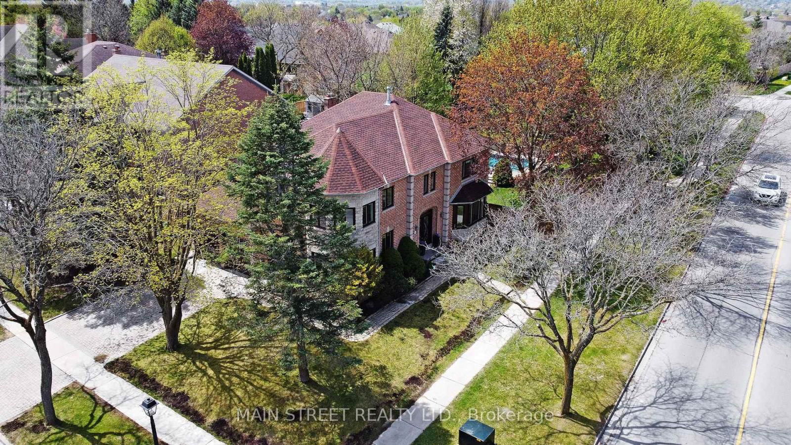 898 STONEHAVEN AVENUE Image 1