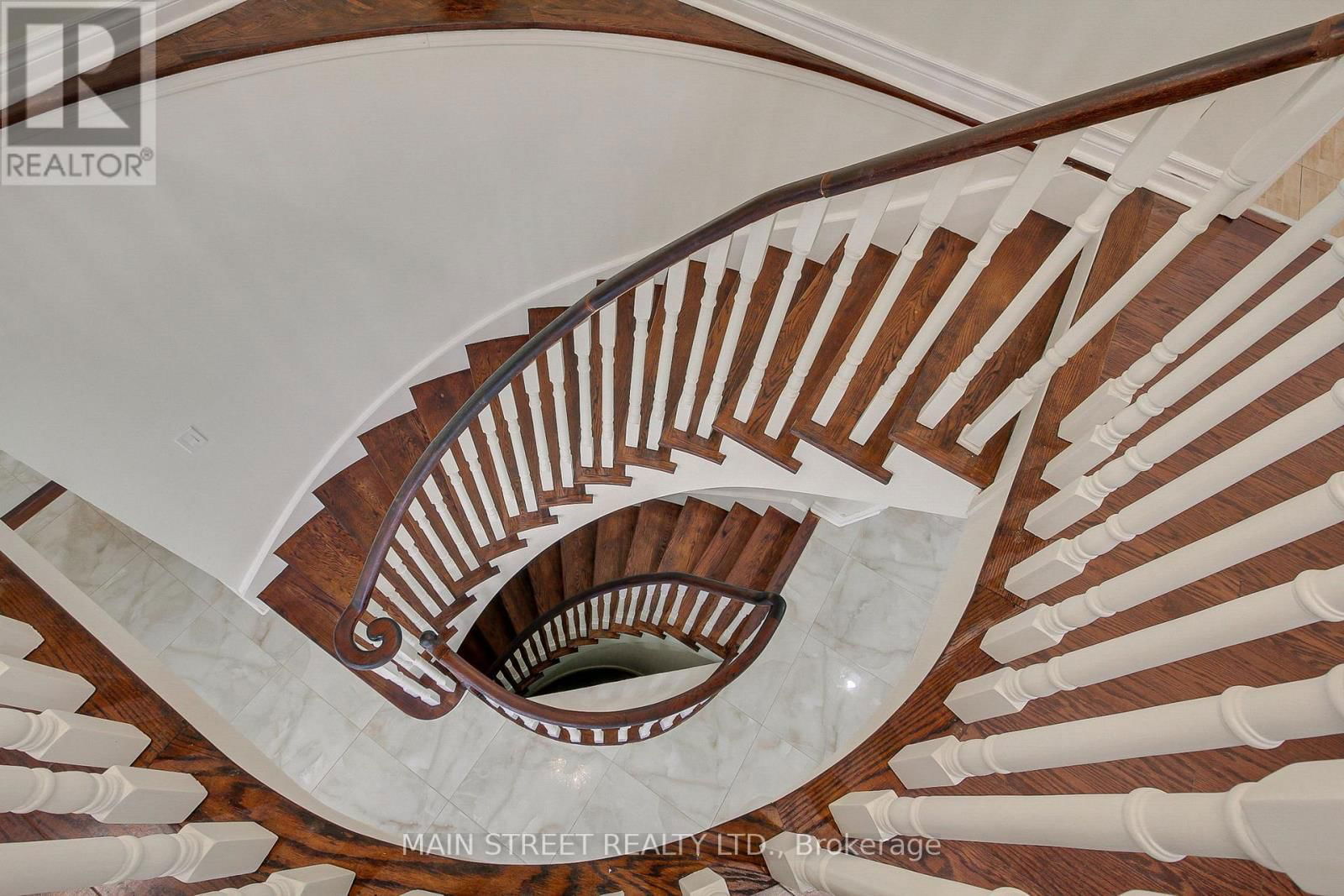 898 STONEHAVEN AVENUE Image 36
