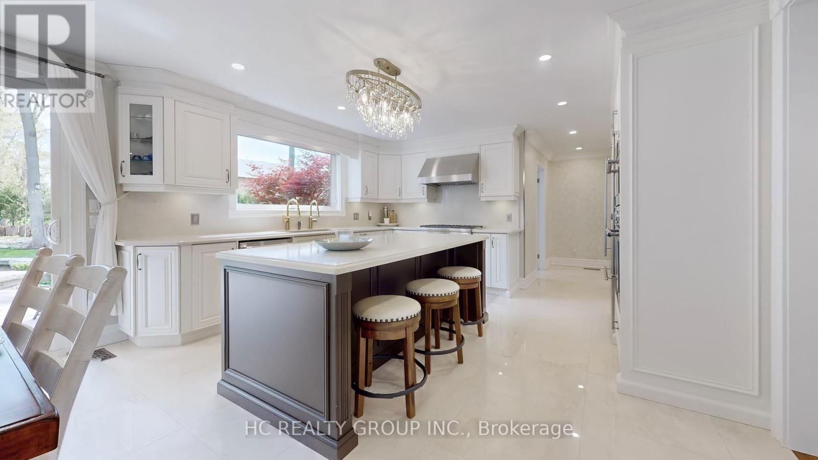 2 GLENRIDGE DRIVE Image 13