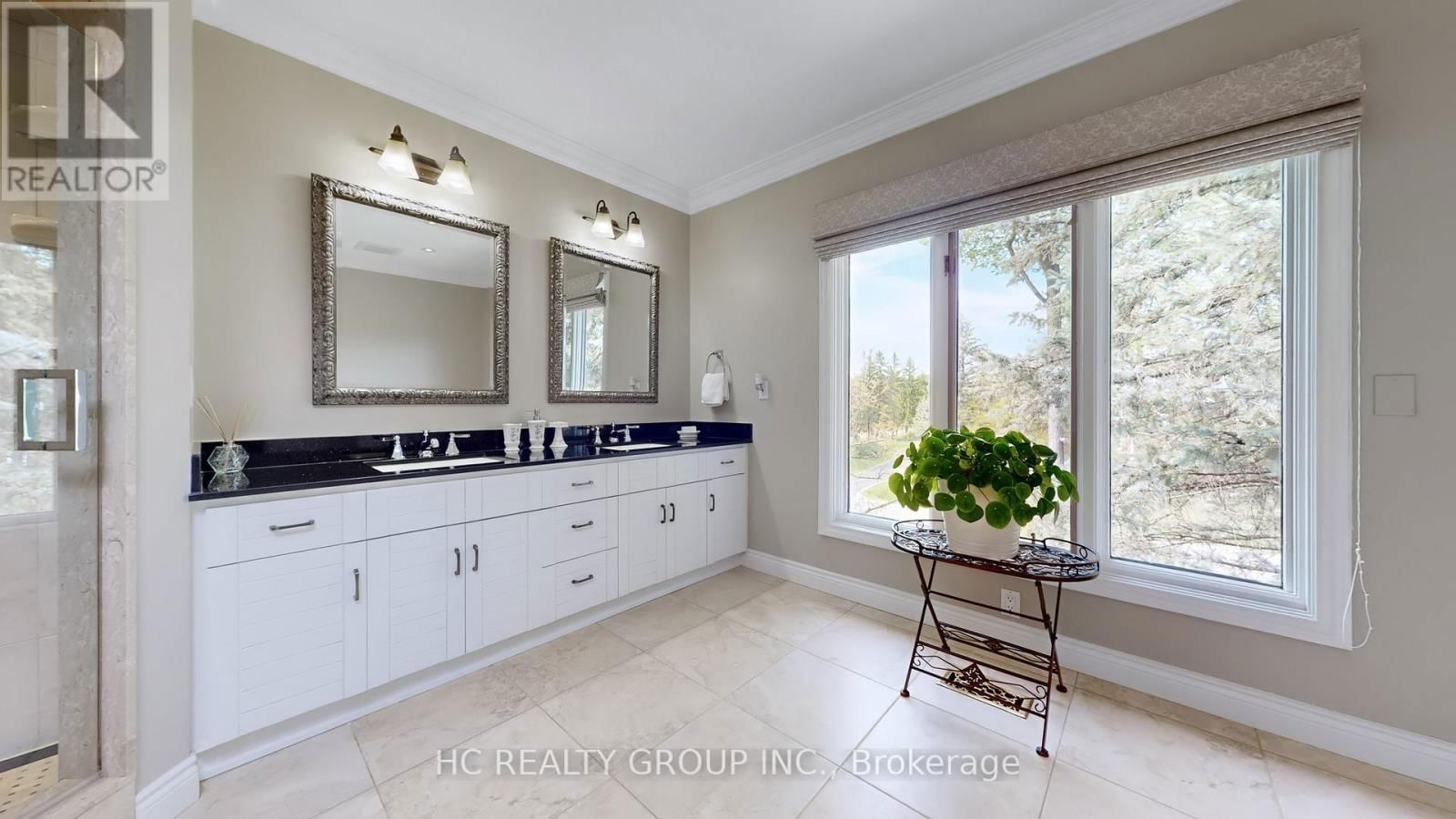 2 GLENRIDGE DRIVE Image 24
