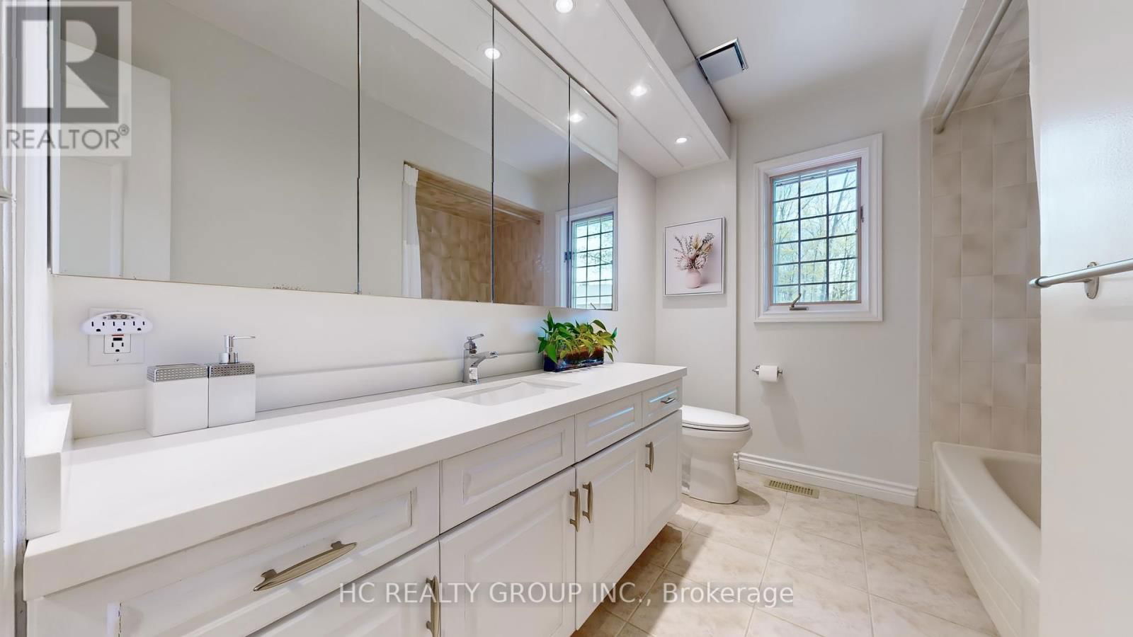 2 GLENRIDGE DRIVE Image 27