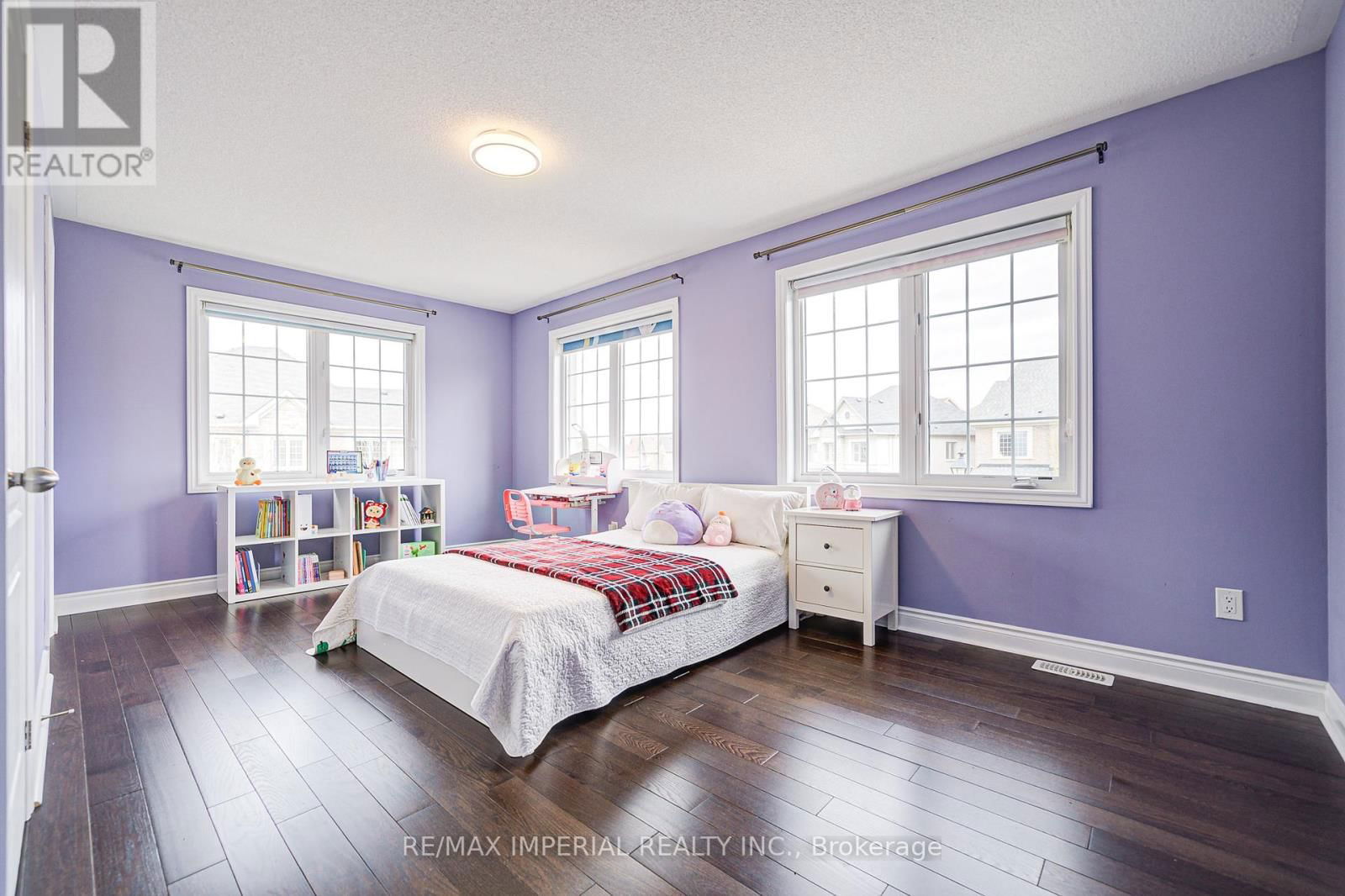 982 WILBUR PIPHER CIRCLE Image 30