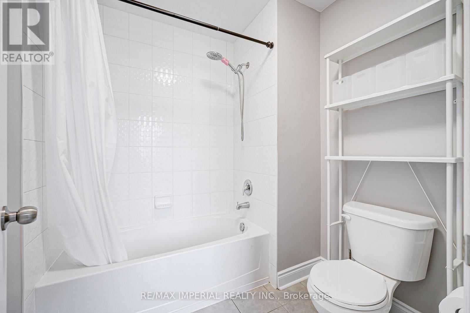 982 WILBUR PIPHER CIRCLE Image 31