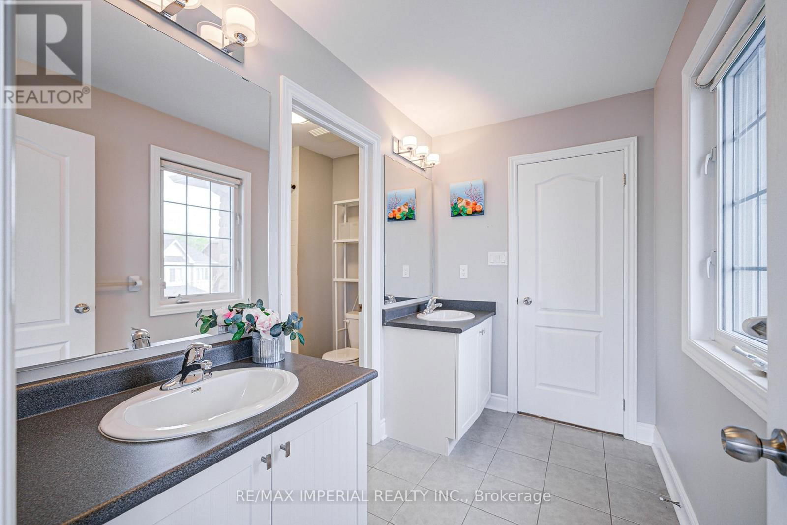 982 WILBUR PIPHER CIRCLE Image 32
