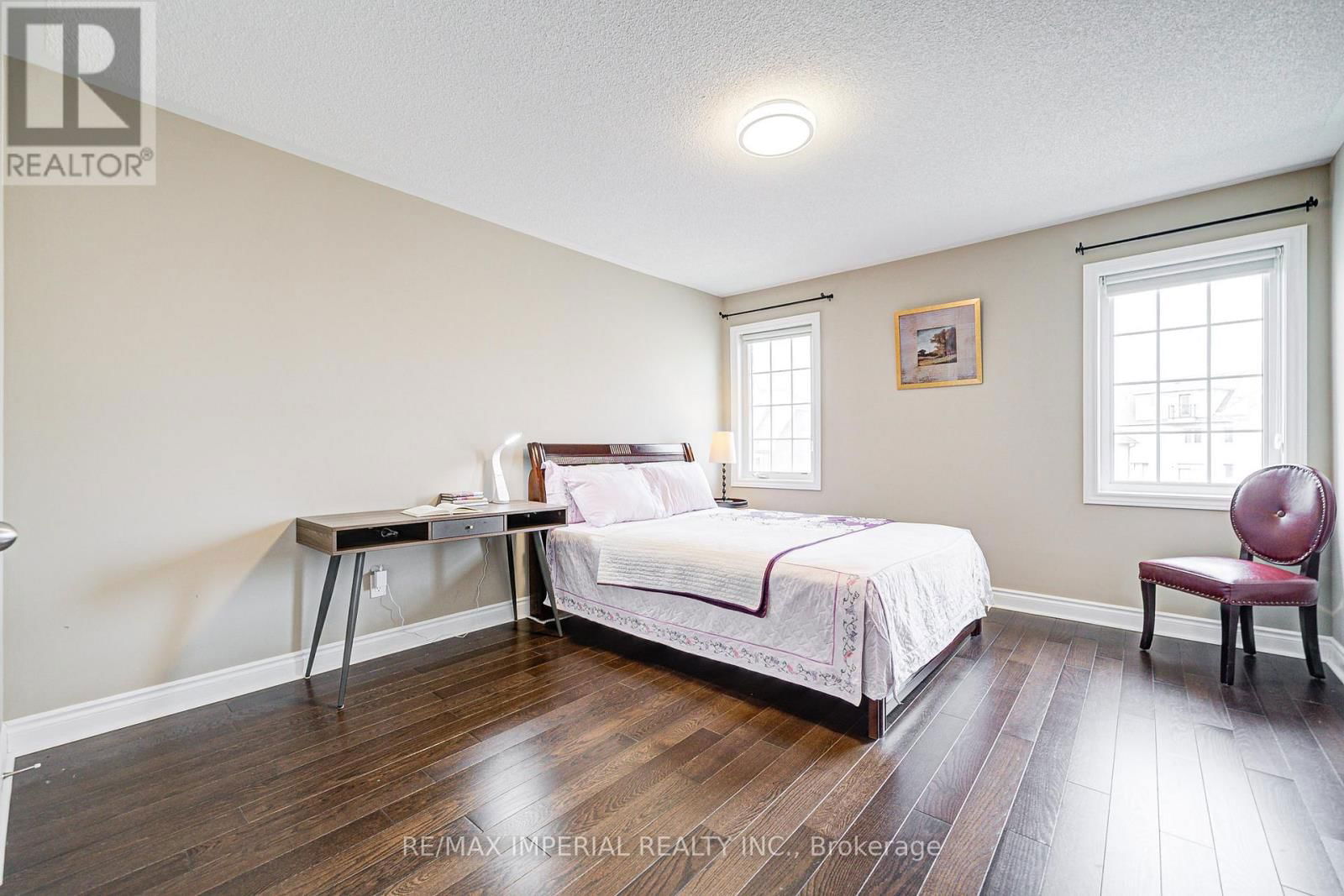 982 WILBUR PIPHER CIRCLE Image 33