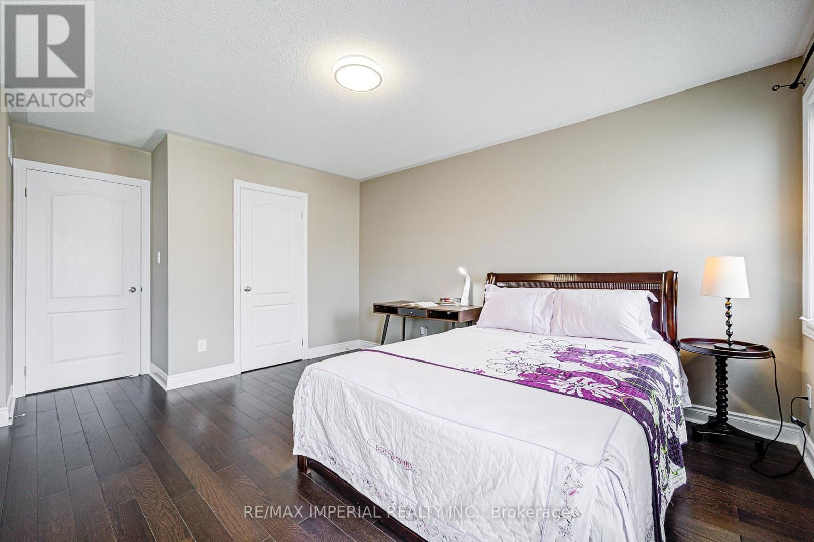 982 WILBUR PIPHER CIRCLE Image 34