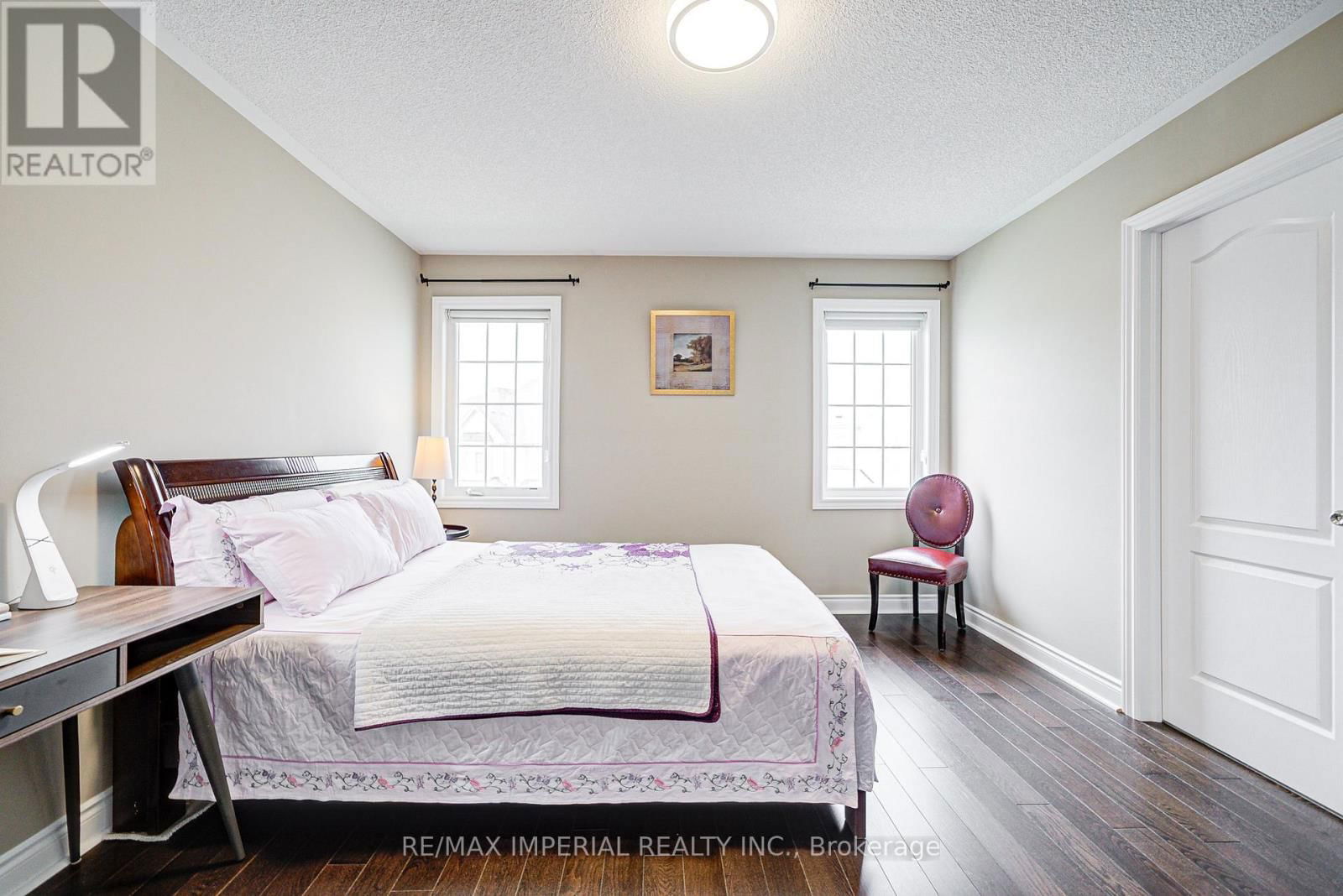 982 WILBUR PIPHER CIRCLE Image 35