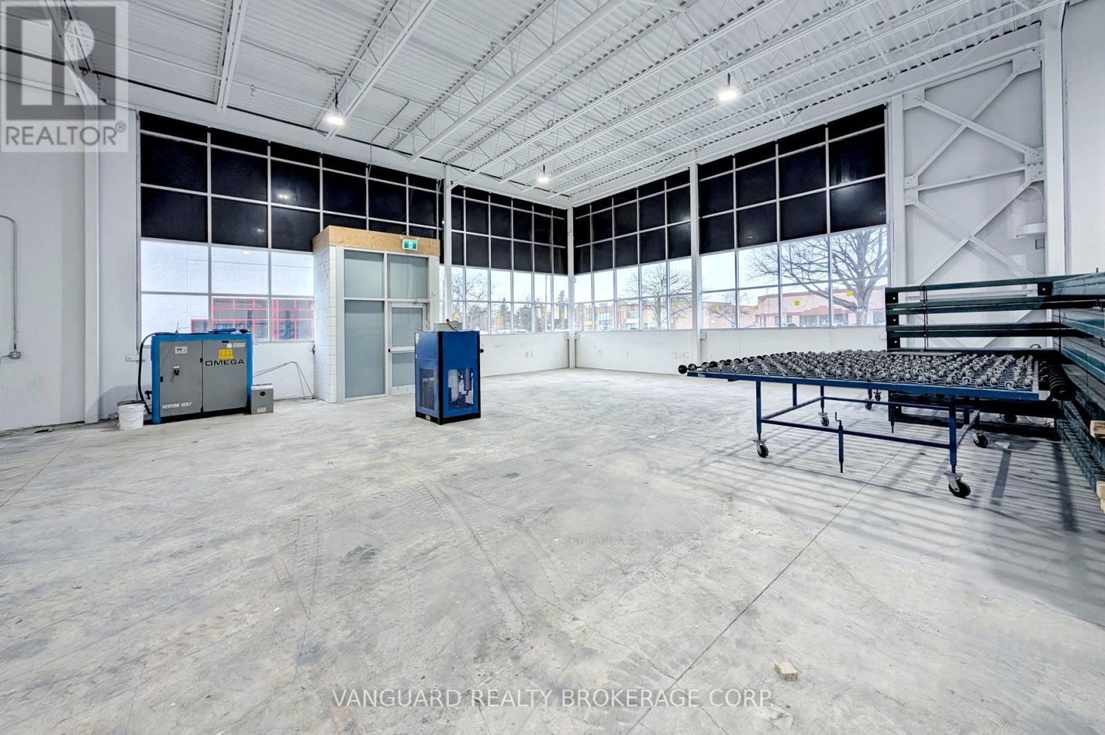 440 EDGELEY BOULEVARD Image 12