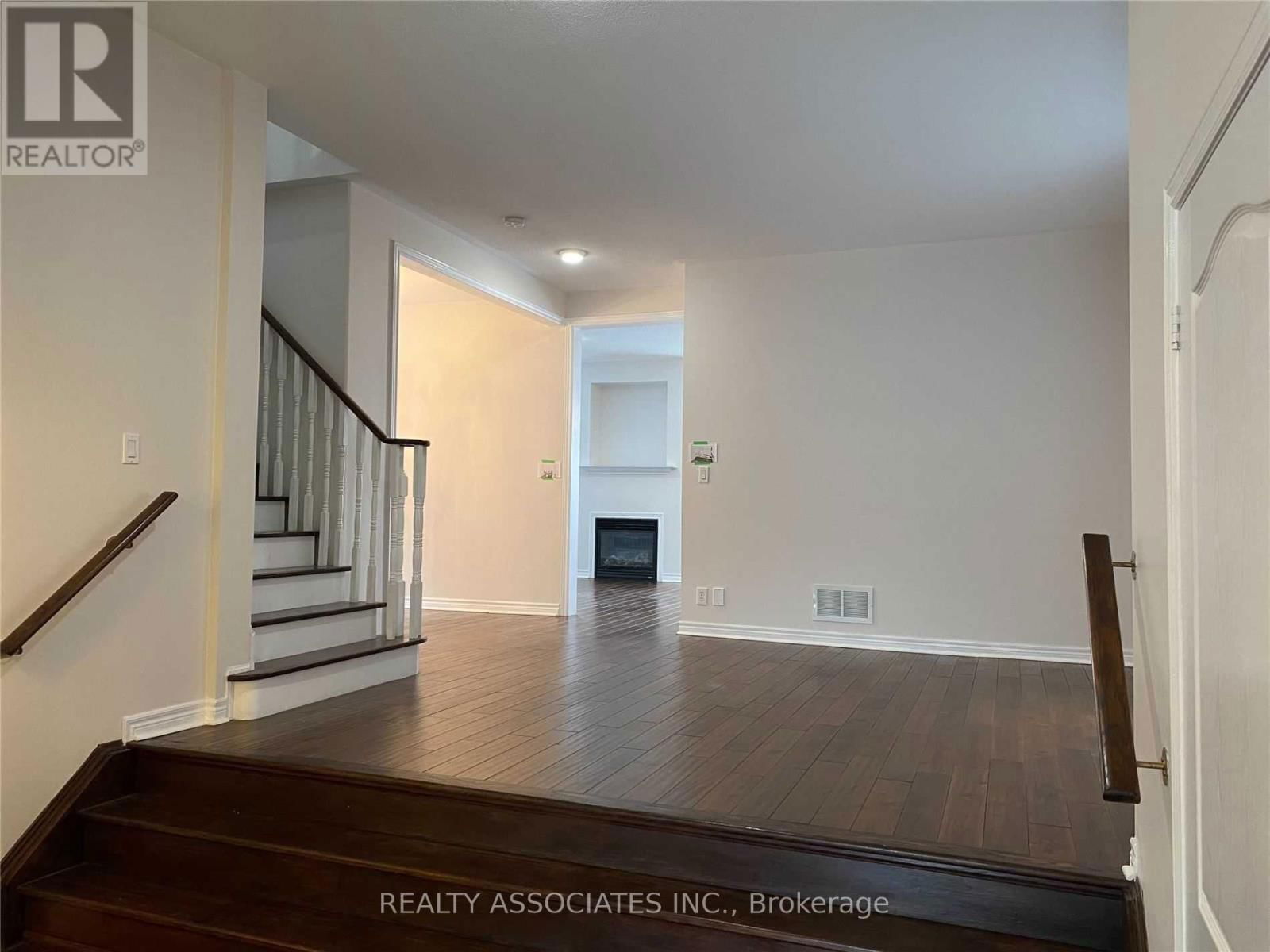 120 SPRING FARM ROAD Image 2