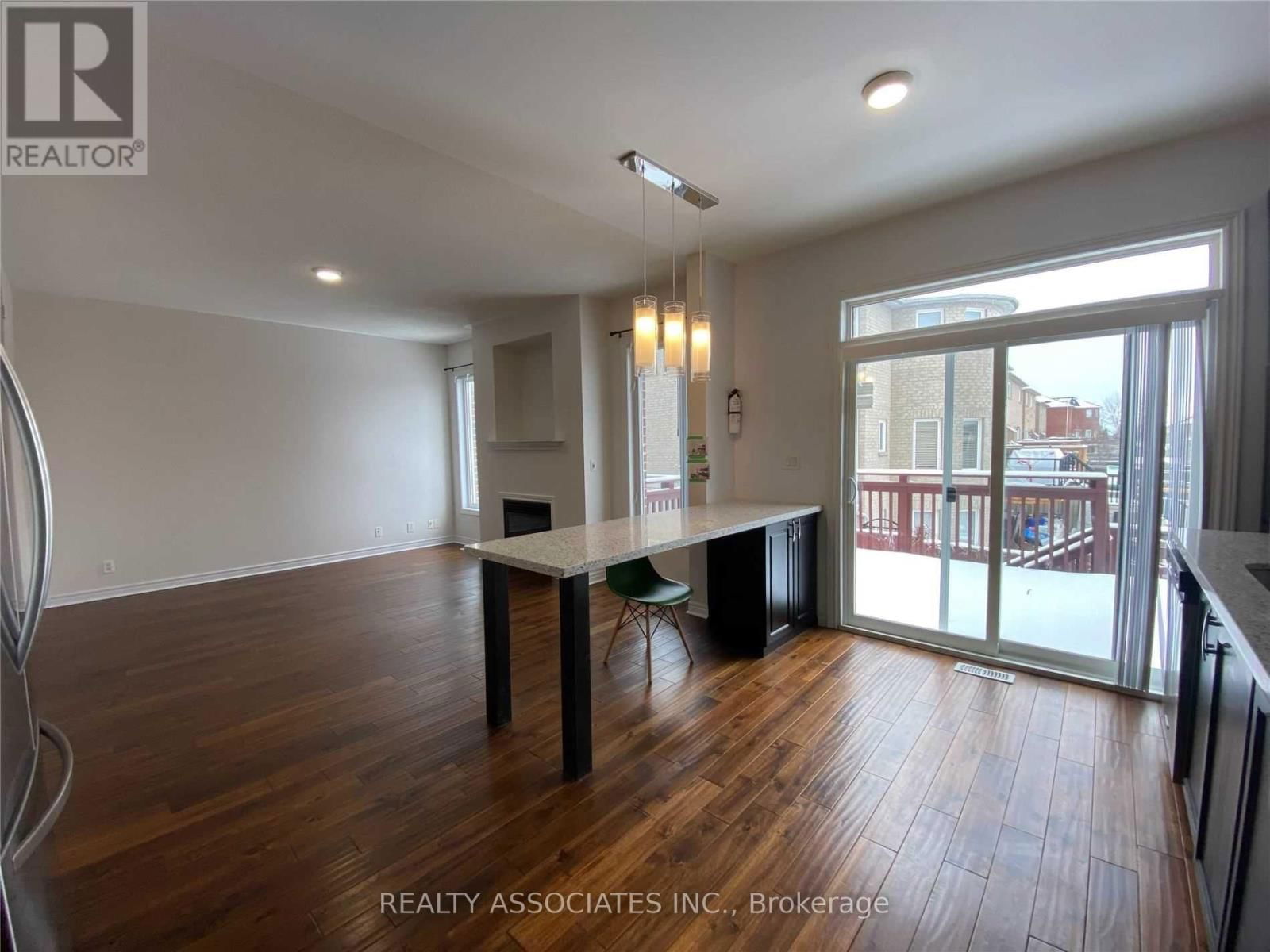 120 SPRING FARM ROAD Image 4