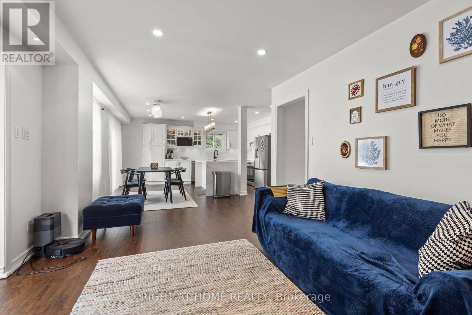 4 DEENA PLACE Image 18