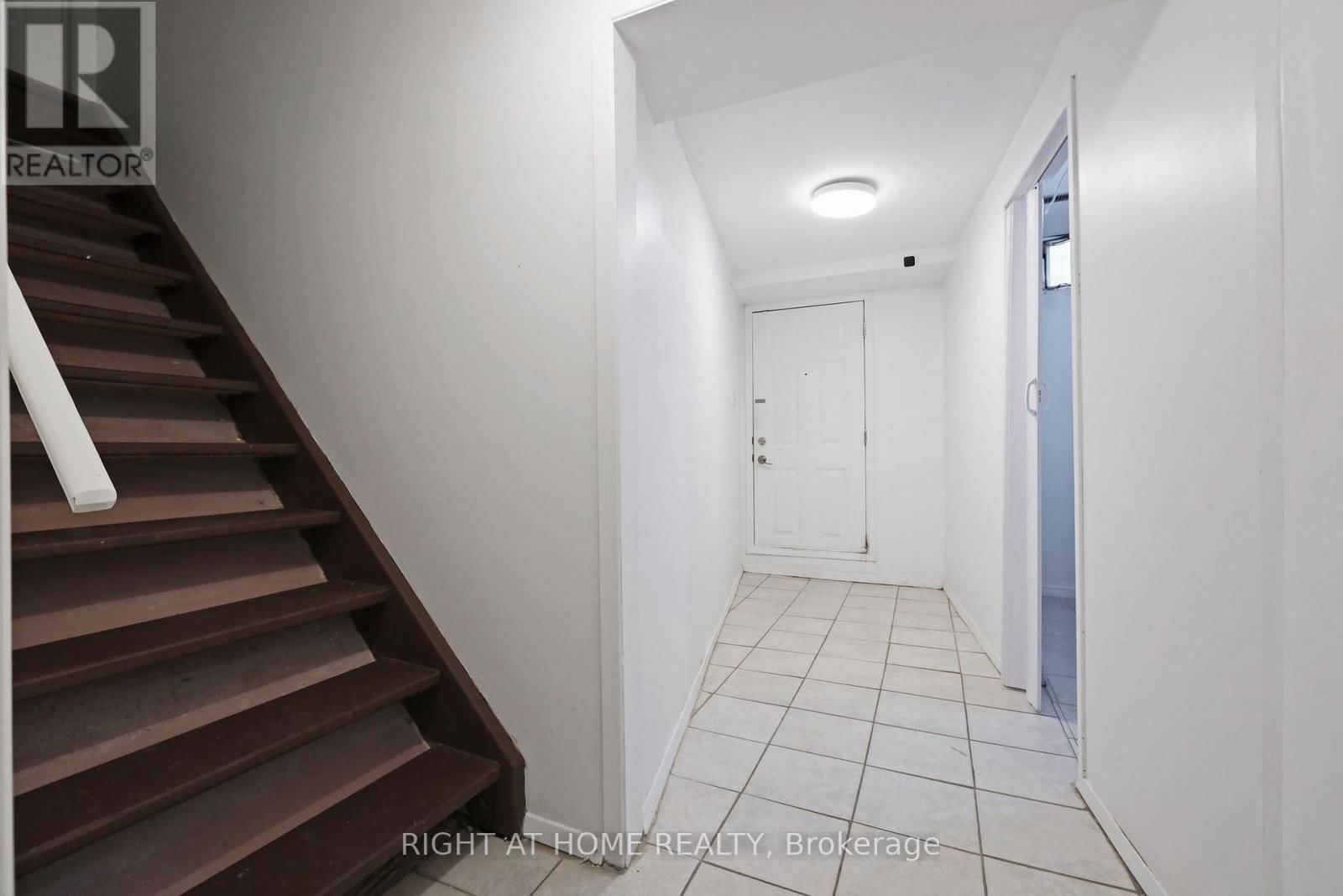 4 DEENA PLACE Image 45