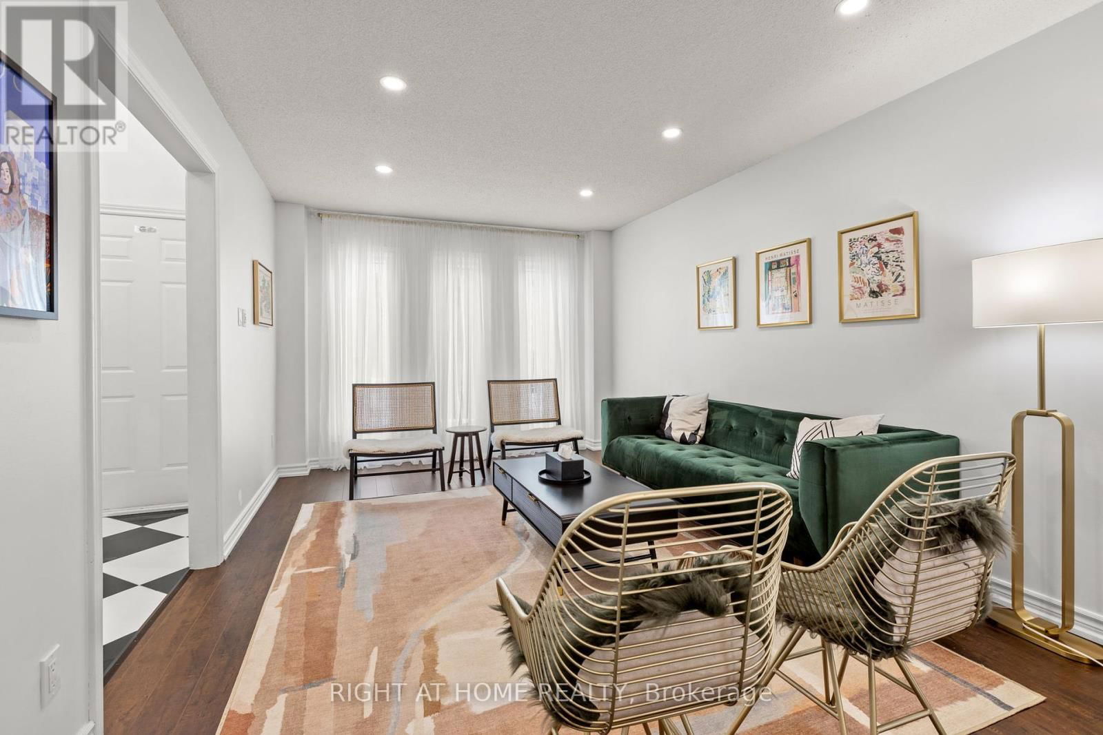 4 DEENA PLACE Image 6