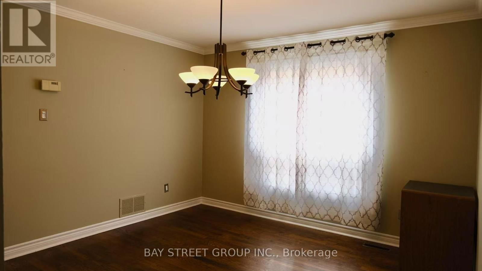 9 CHADBURN CRESCENT Image 3