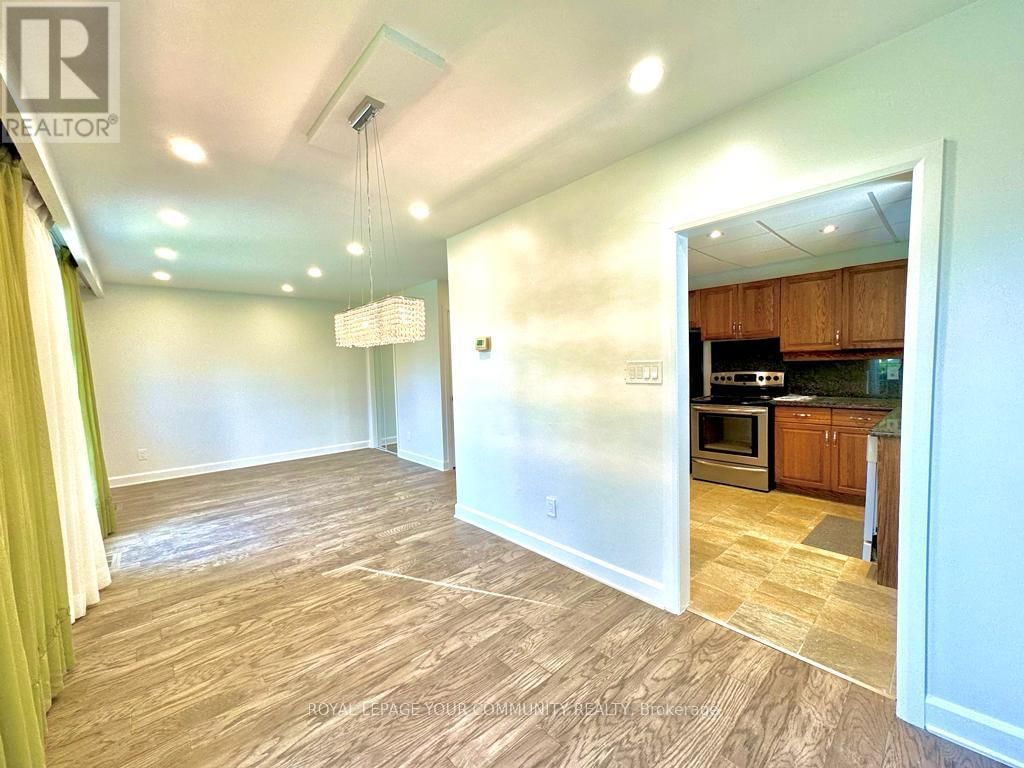 19 HURON COURT Image 7