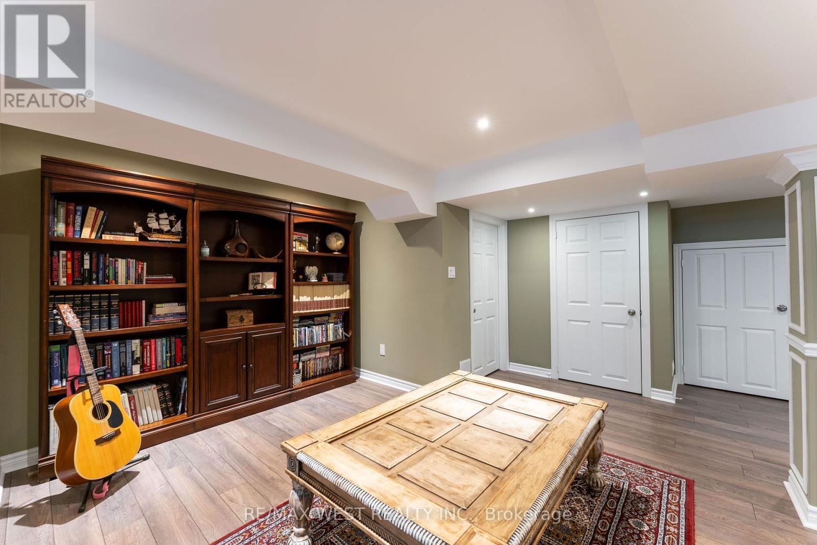 226 AUSTIN DRIVE Image 29