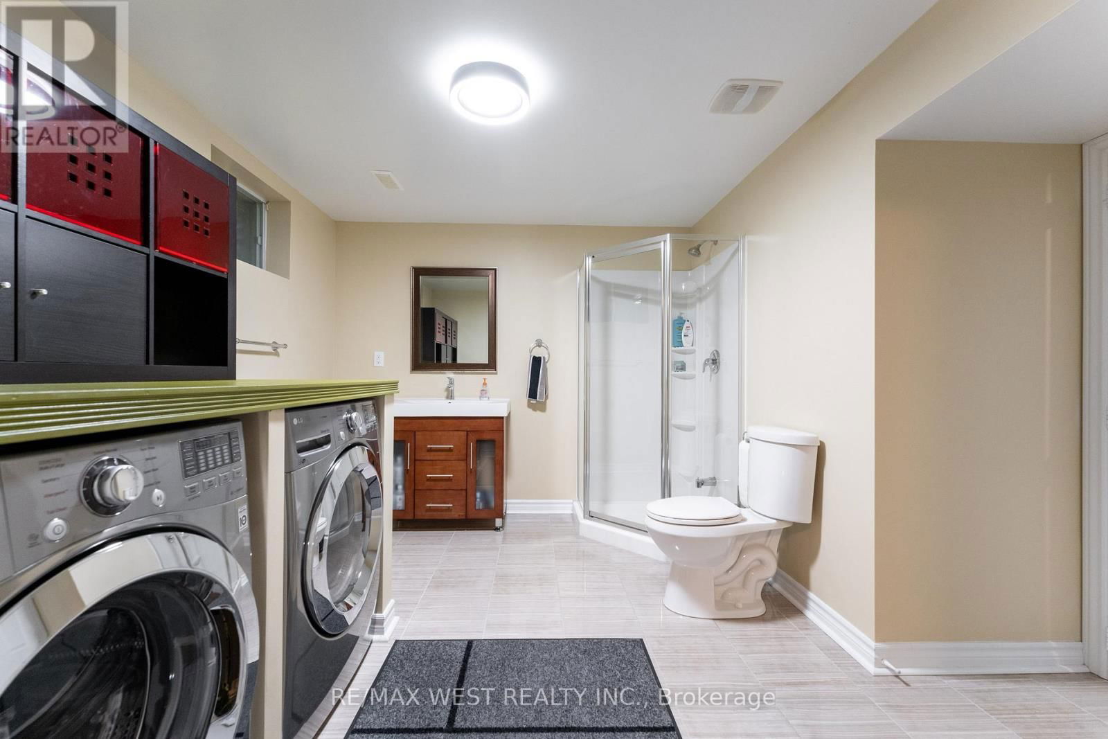 226 AUSTIN DRIVE Image 33