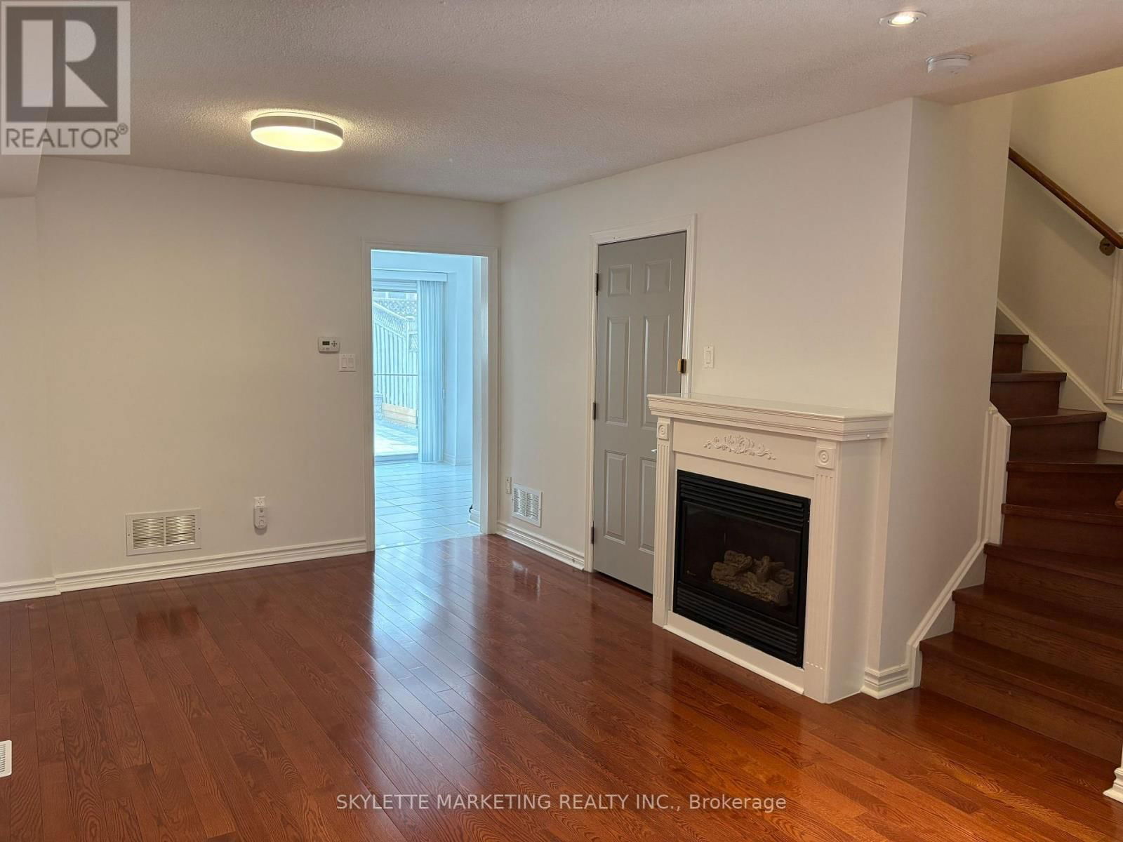 307 MILLIKEN MEADOW DRIVE Image 4