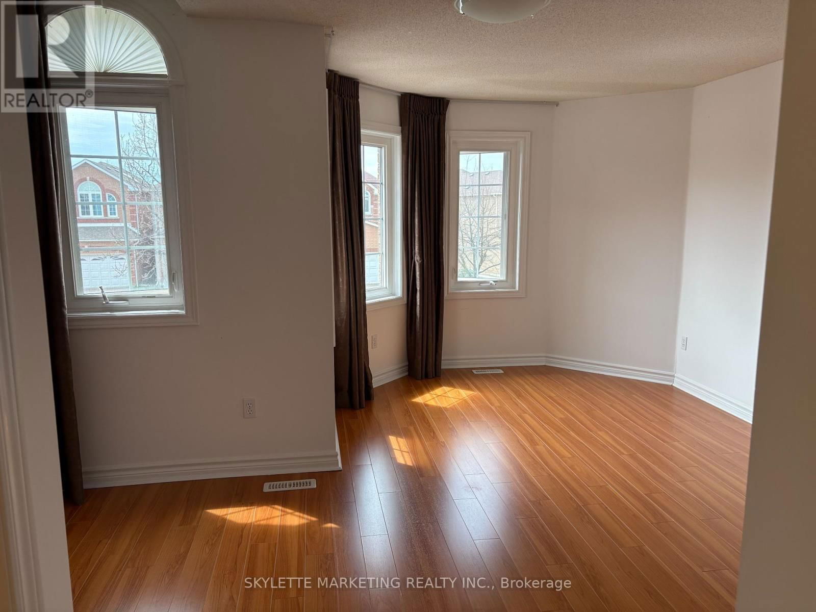 307 MILLIKEN MEADOW DRIVE Image 6