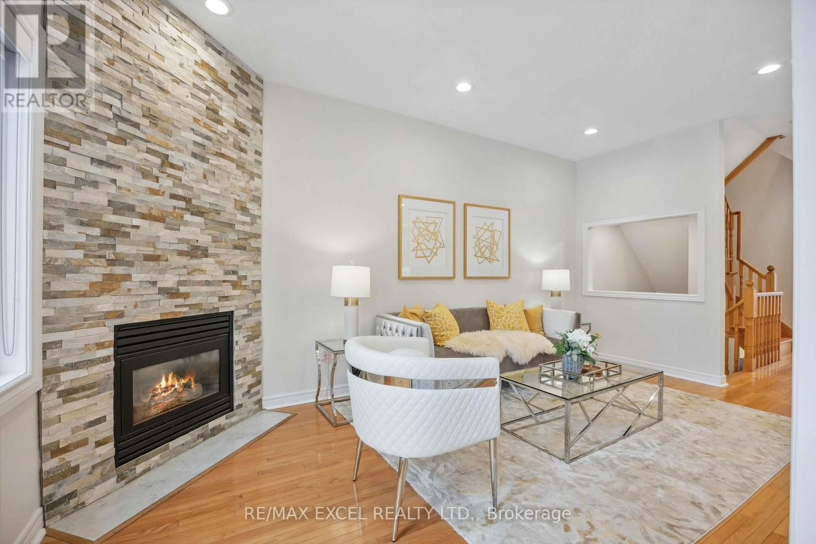 66 - 255 SHAFTSBURY AVENUE Image 10