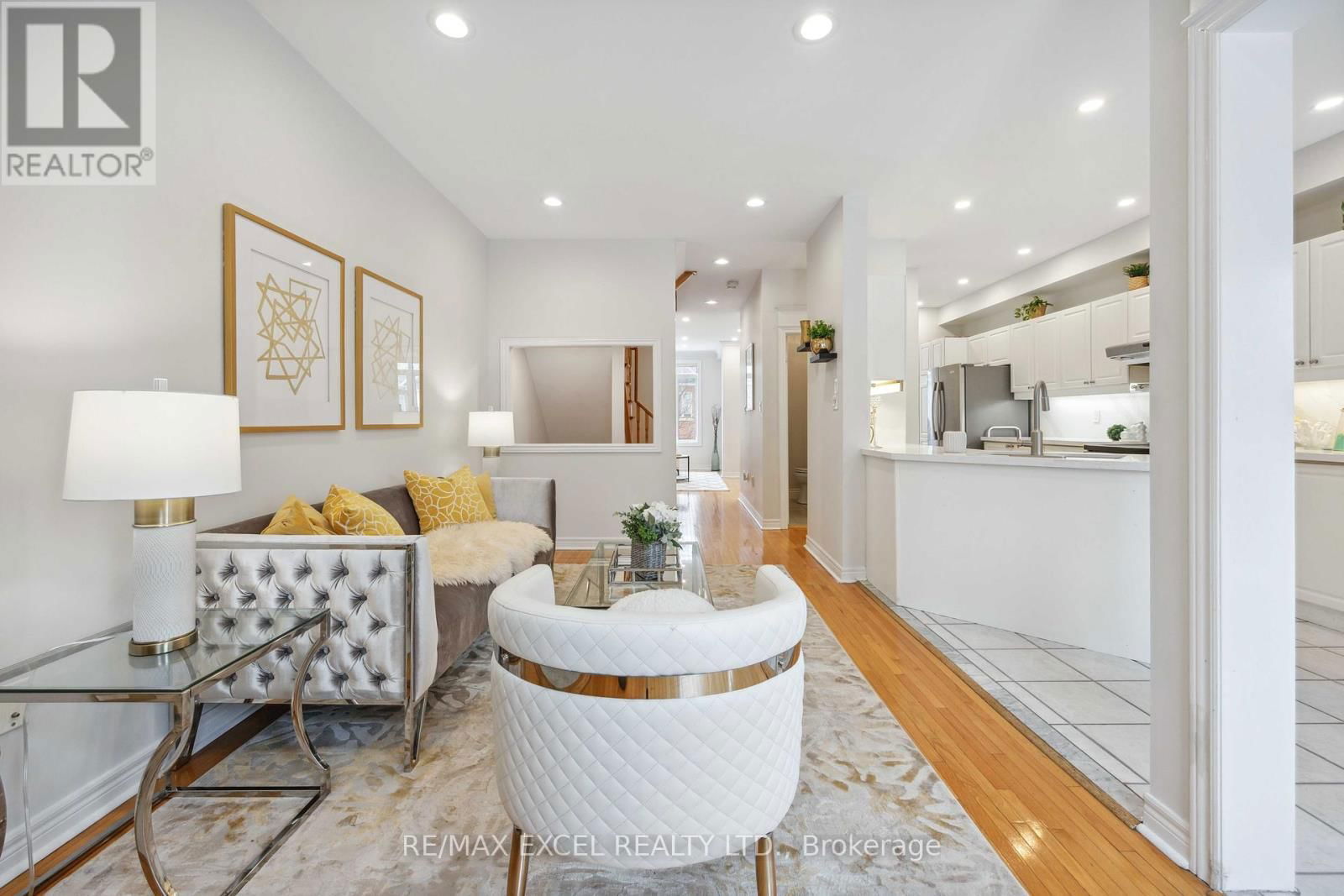 66 - 255 SHAFTSBURY AVENUE Image 11