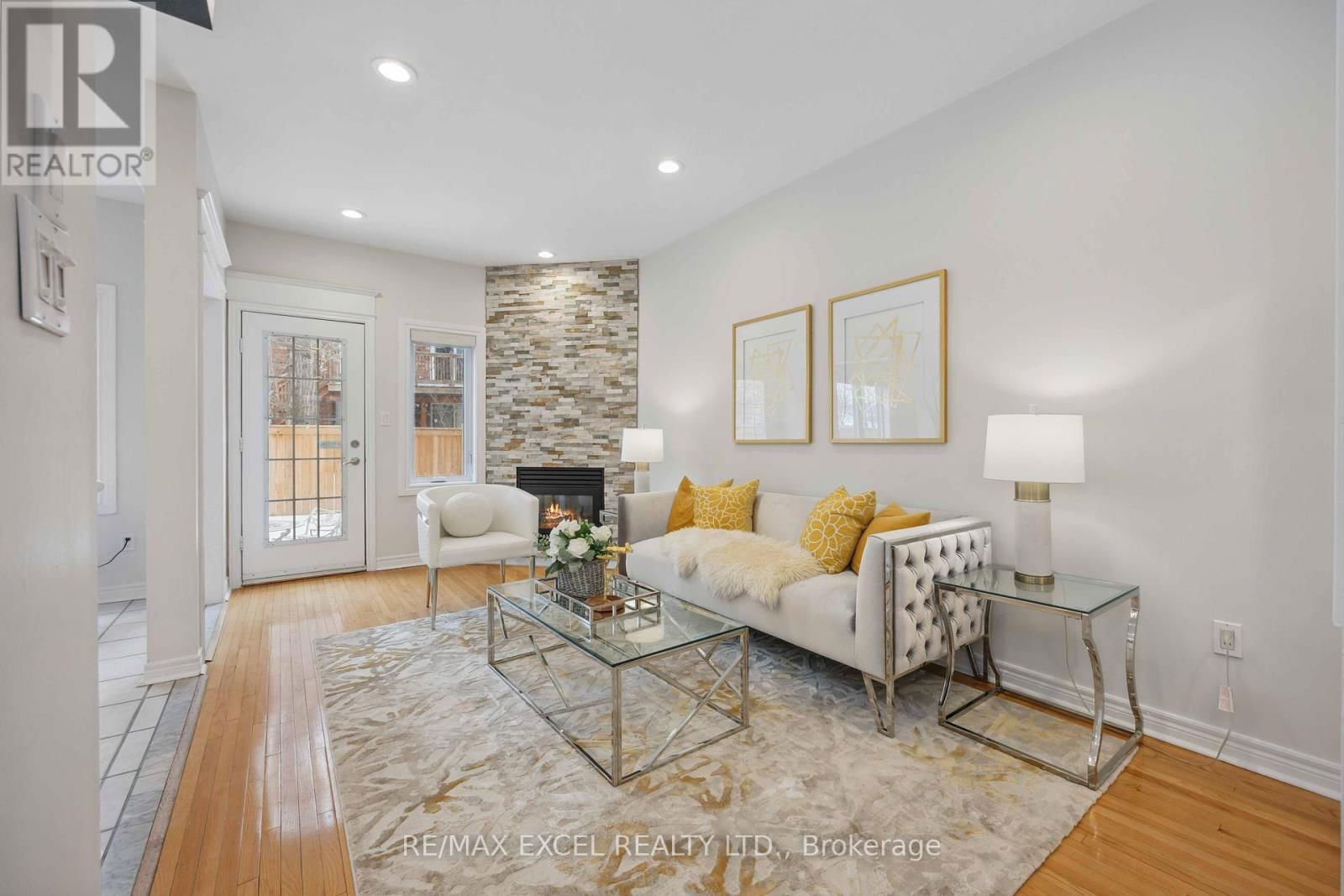 66 - 255 SHAFTSBURY AVENUE Image 13