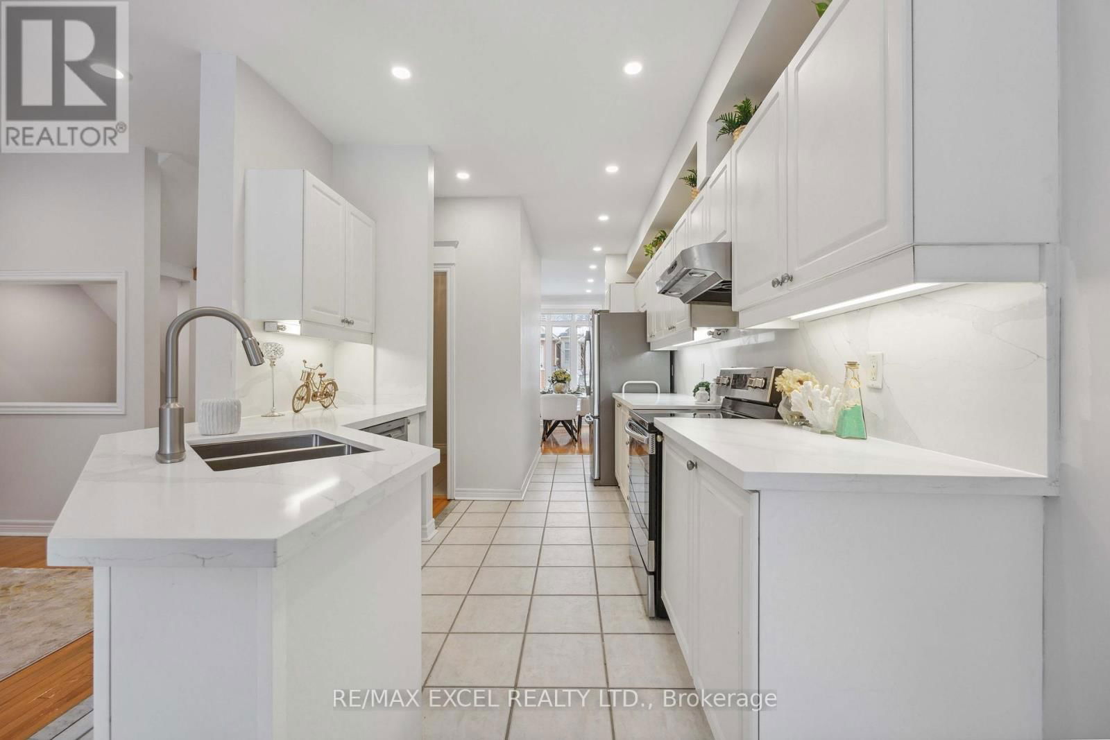 66 - 255 SHAFTSBURY AVENUE Image 17