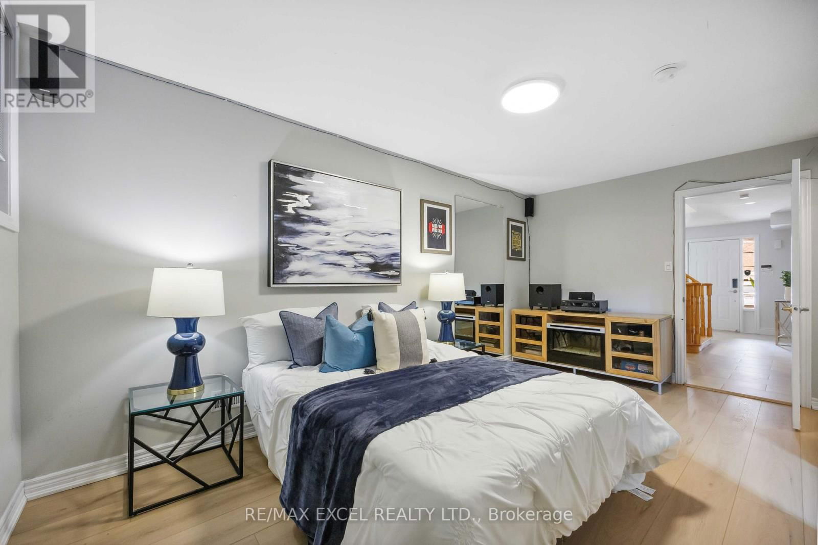 66 - 255 SHAFTSBURY AVENUE Image 20