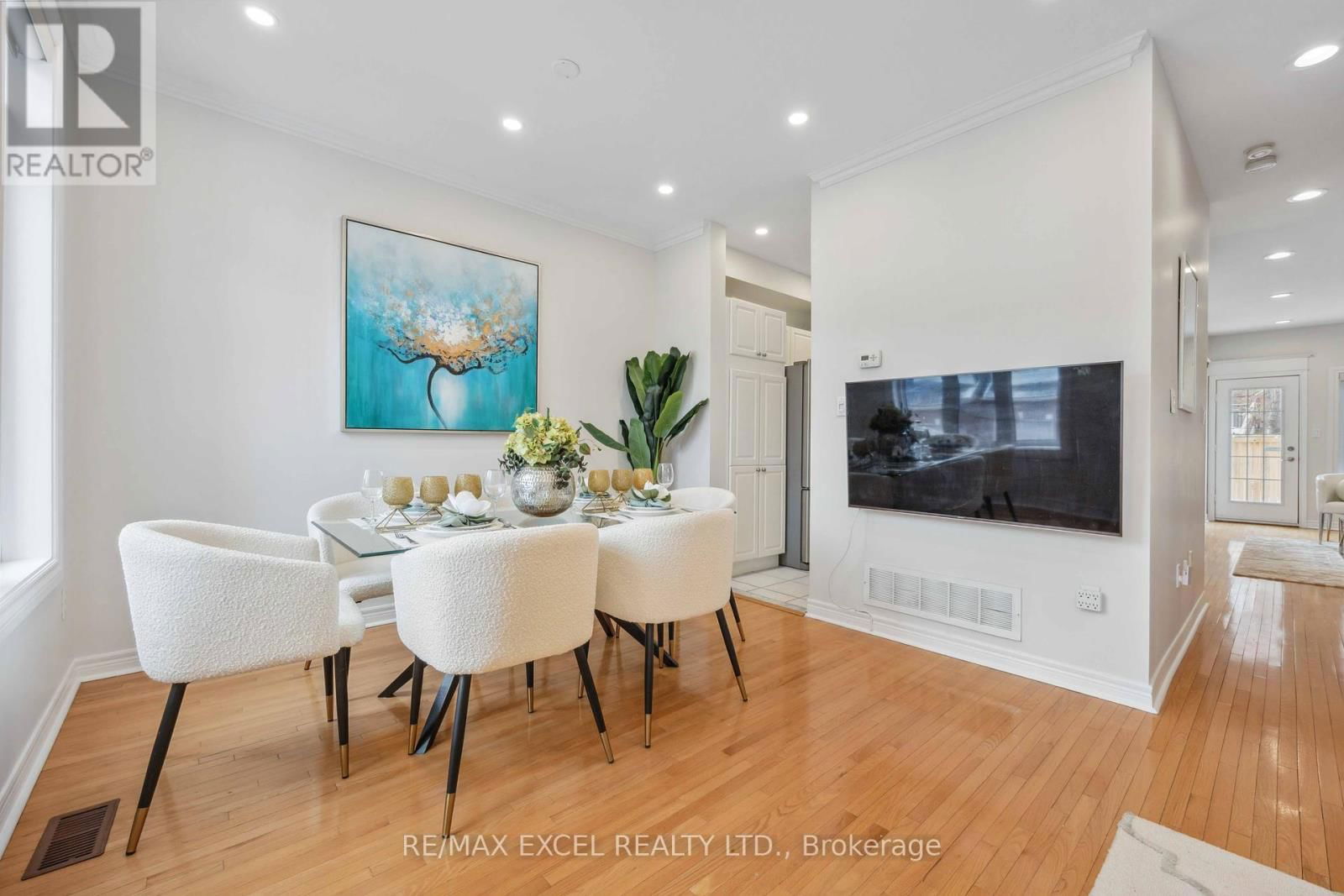 66 - 255 SHAFTSBURY AVENUE Image 27