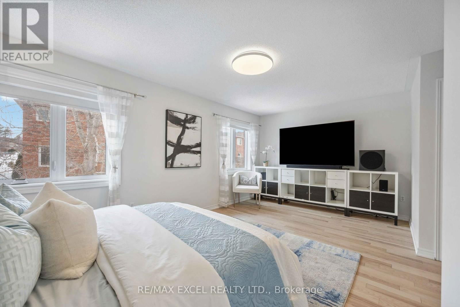 66 - 255 SHAFTSBURY AVENUE Image 32
