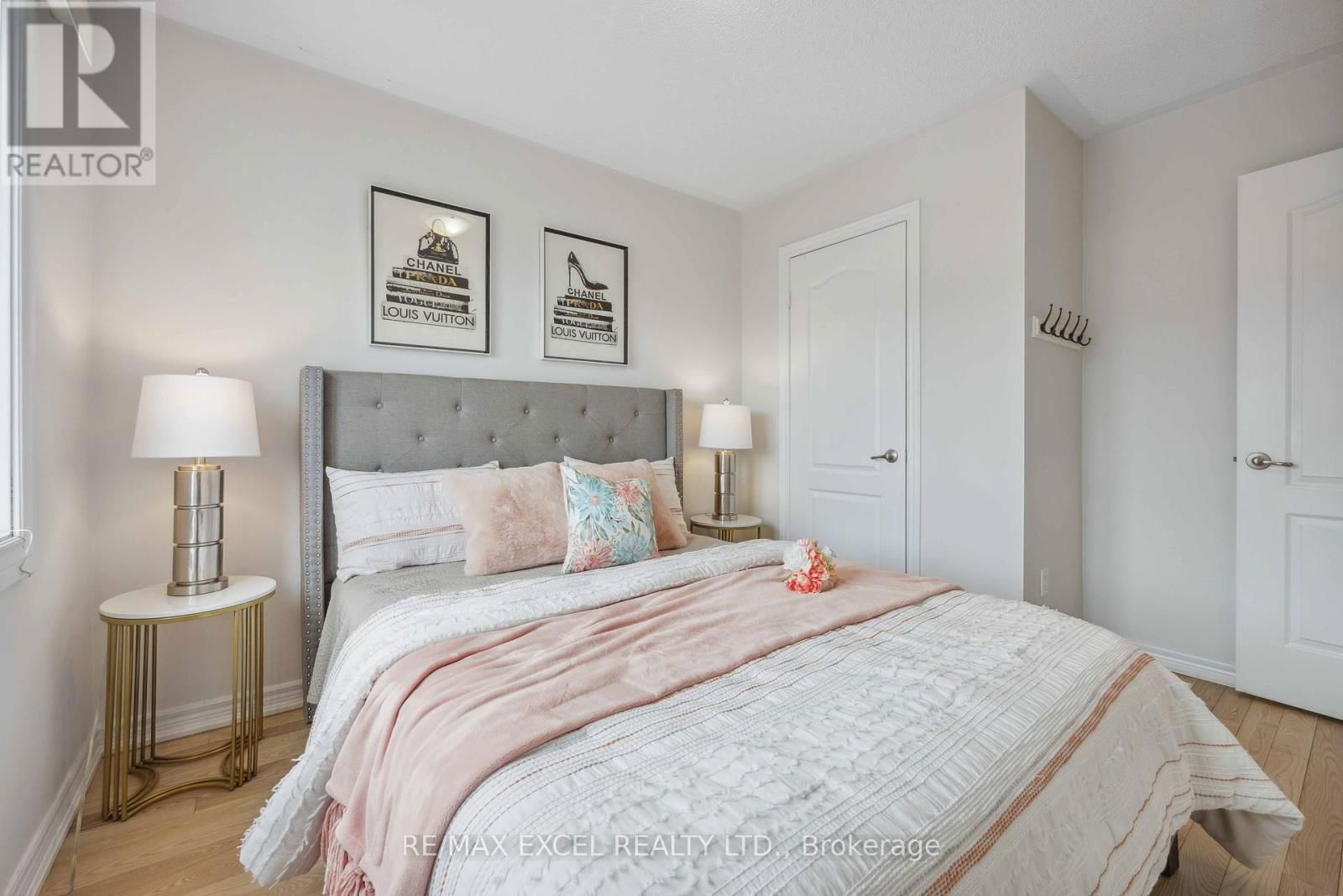 66 - 255 SHAFTSBURY AVENUE Image 35