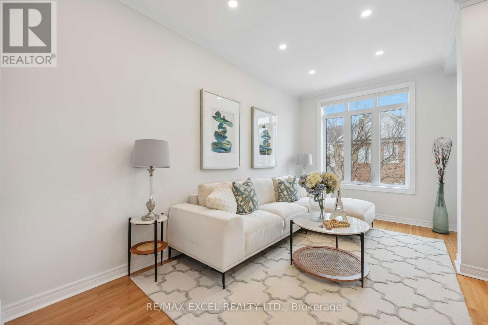 66 - 255 SHAFTSBURY AVENUE Image 4