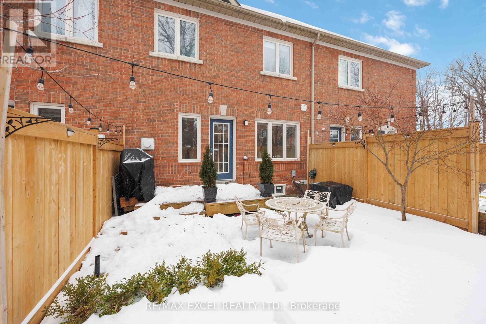 66 - 255 SHAFTSBURY AVENUE Image 42