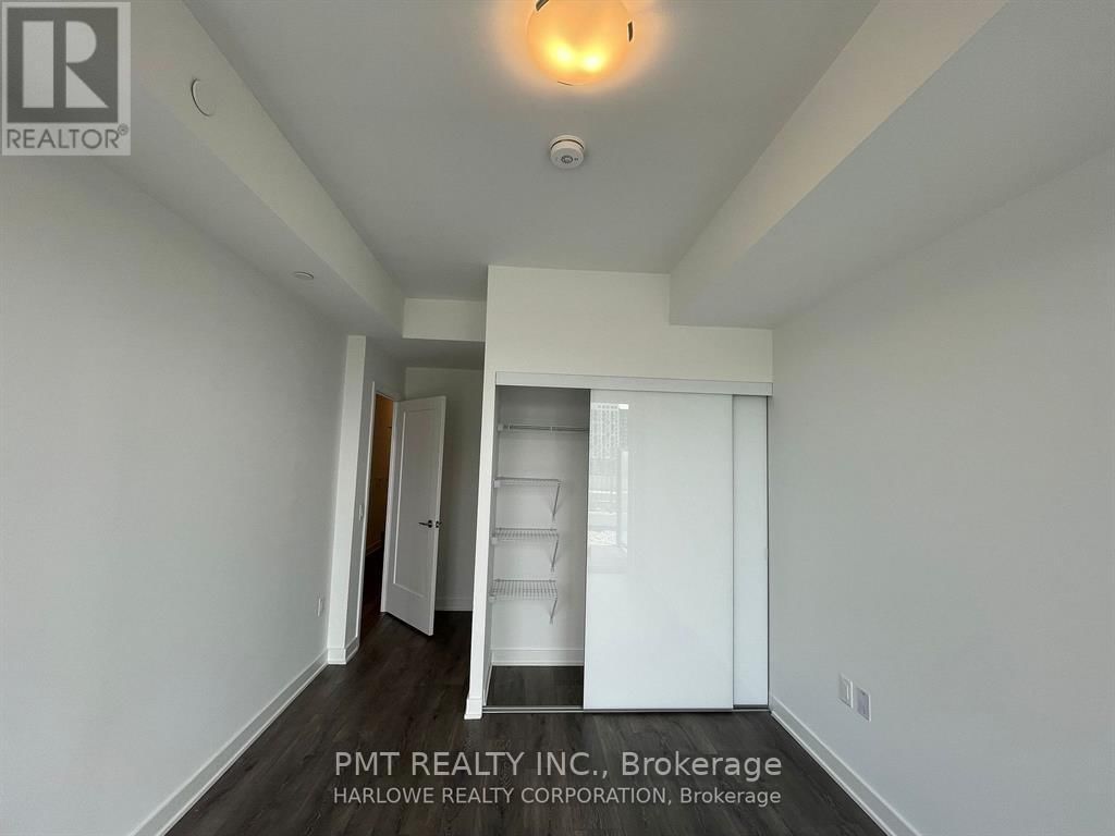 301 - 95 ONEIDA CRESCENT Image 3