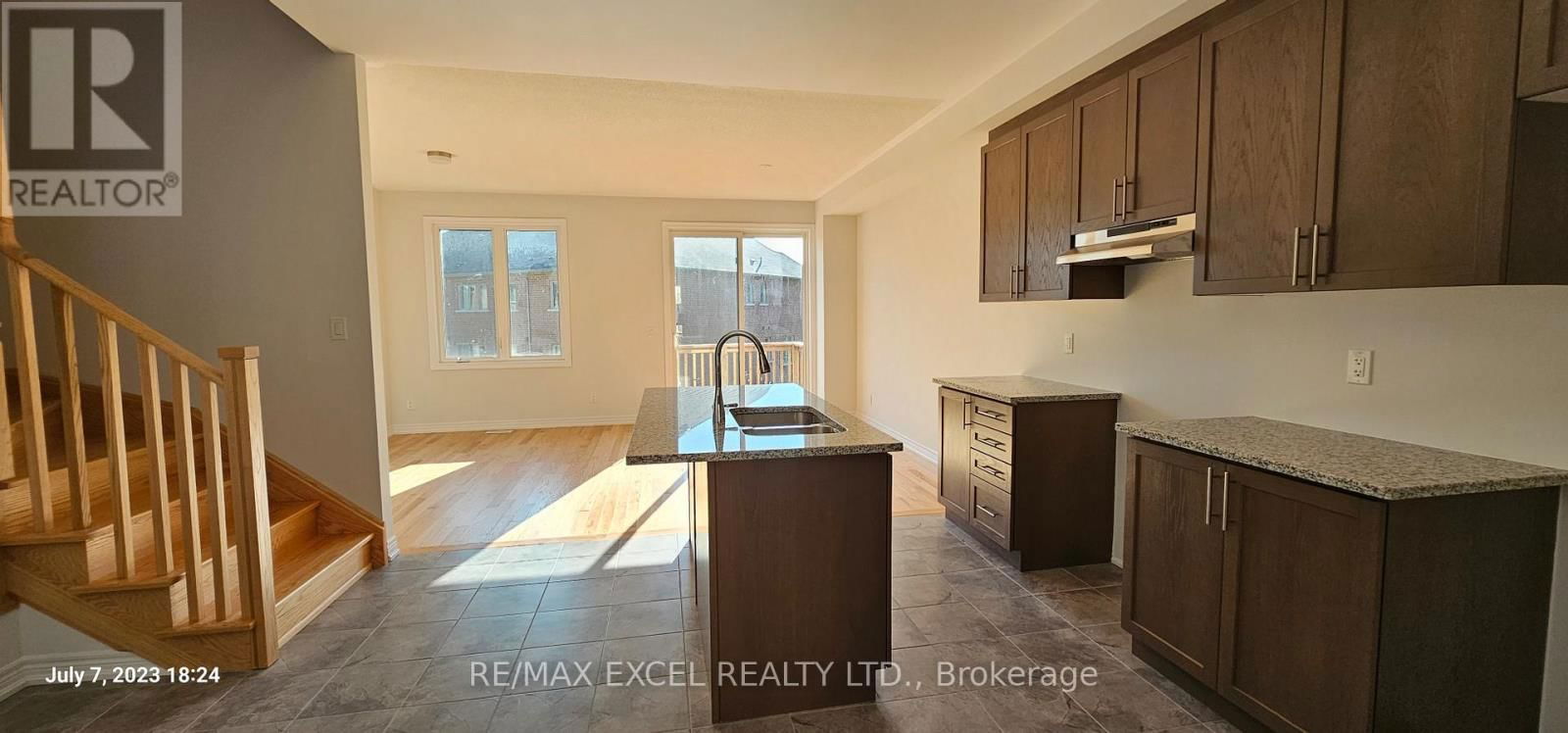 131 LAGEER DRIVE Image 5