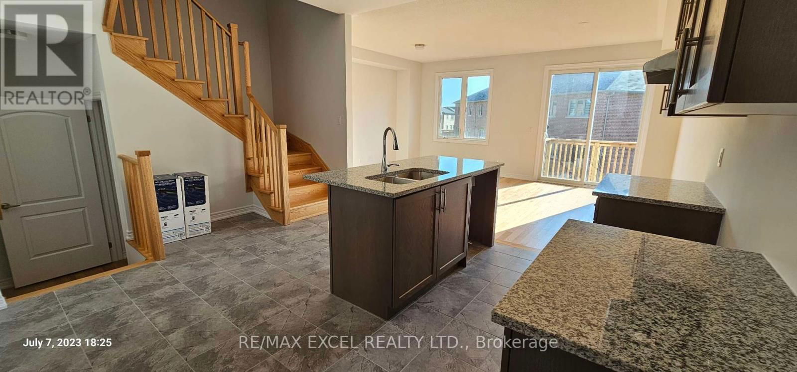 131 LAGEER DRIVE Image 8