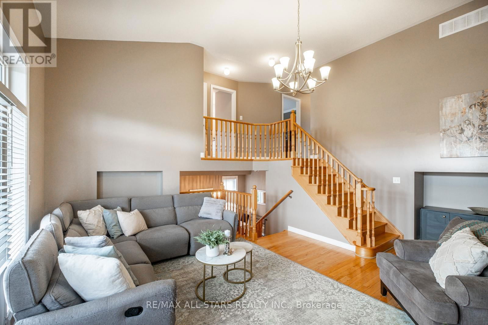 43 HORSEDREAMER LANE Image 19