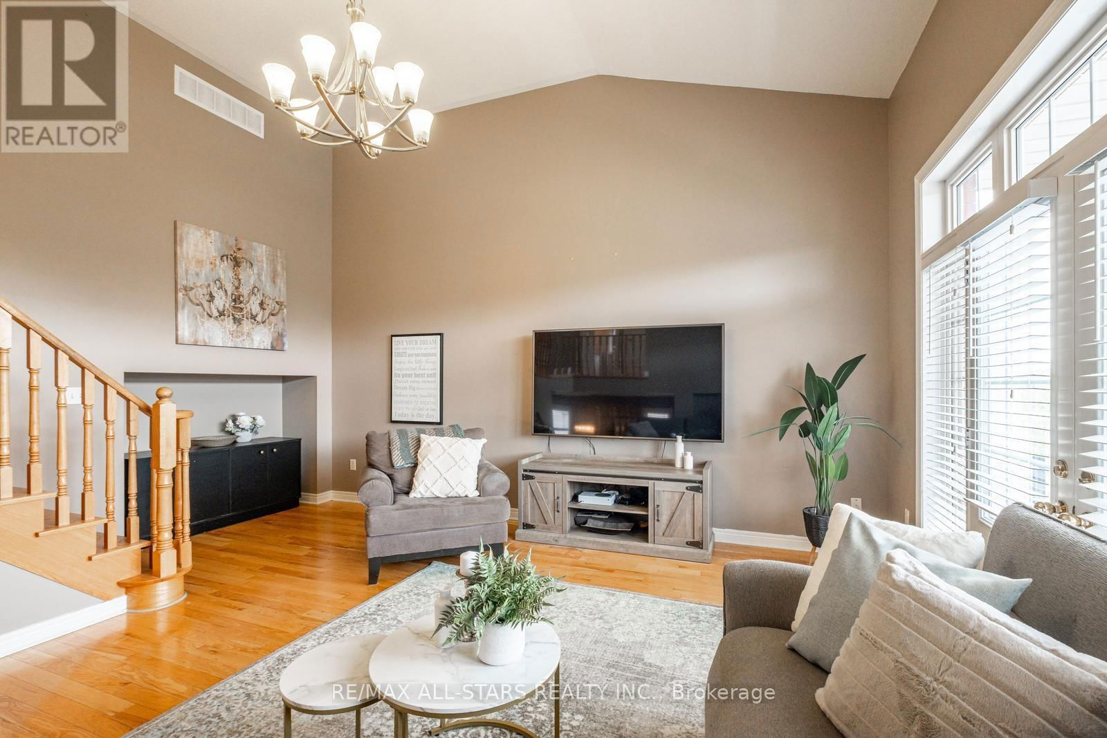 43 HORSEDREAMER LANE Image 20