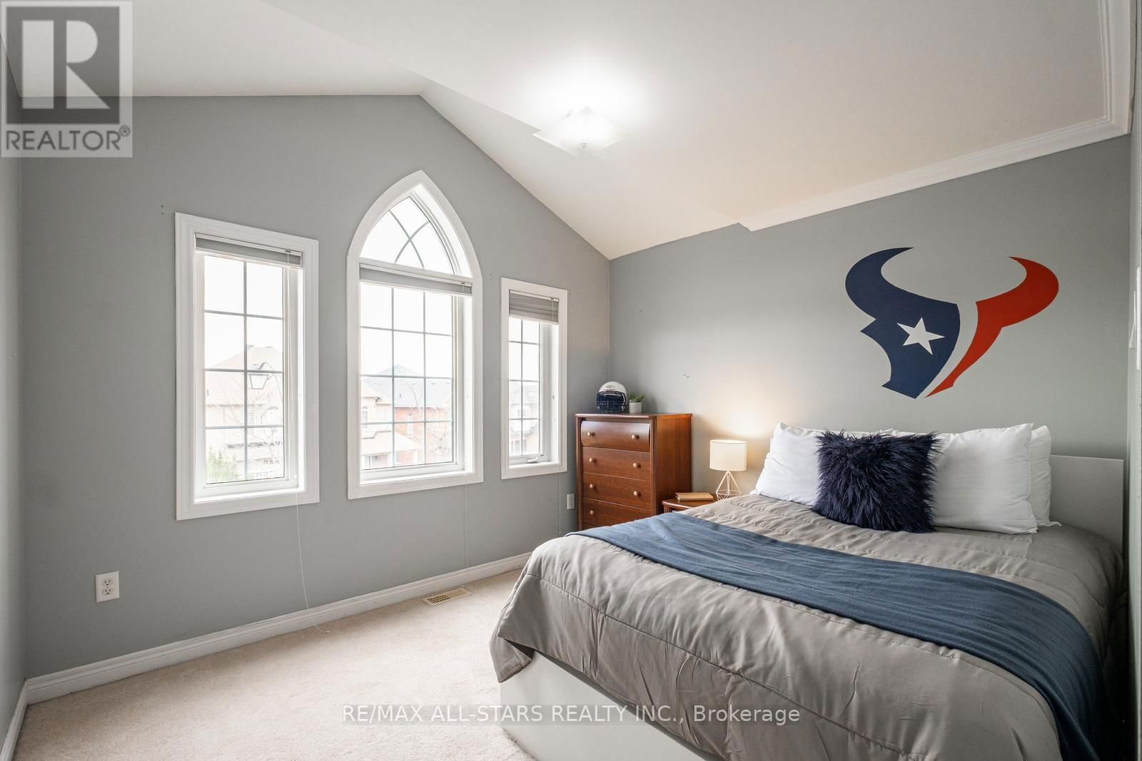 43 HORSEDREAMER LANE Image 31