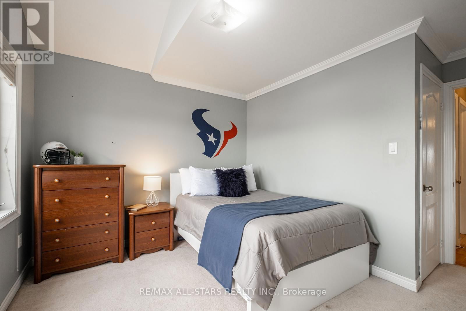 43 HORSEDREAMER LANE Image 32