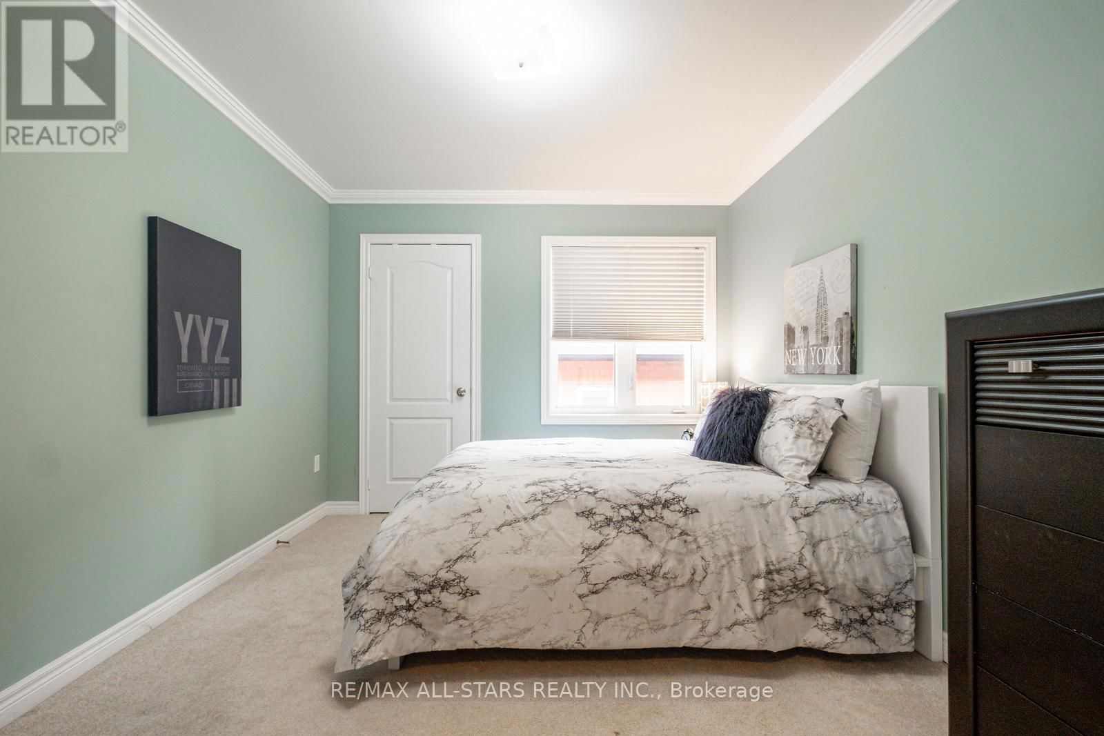 43 HORSEDREAMER LANE Image 34