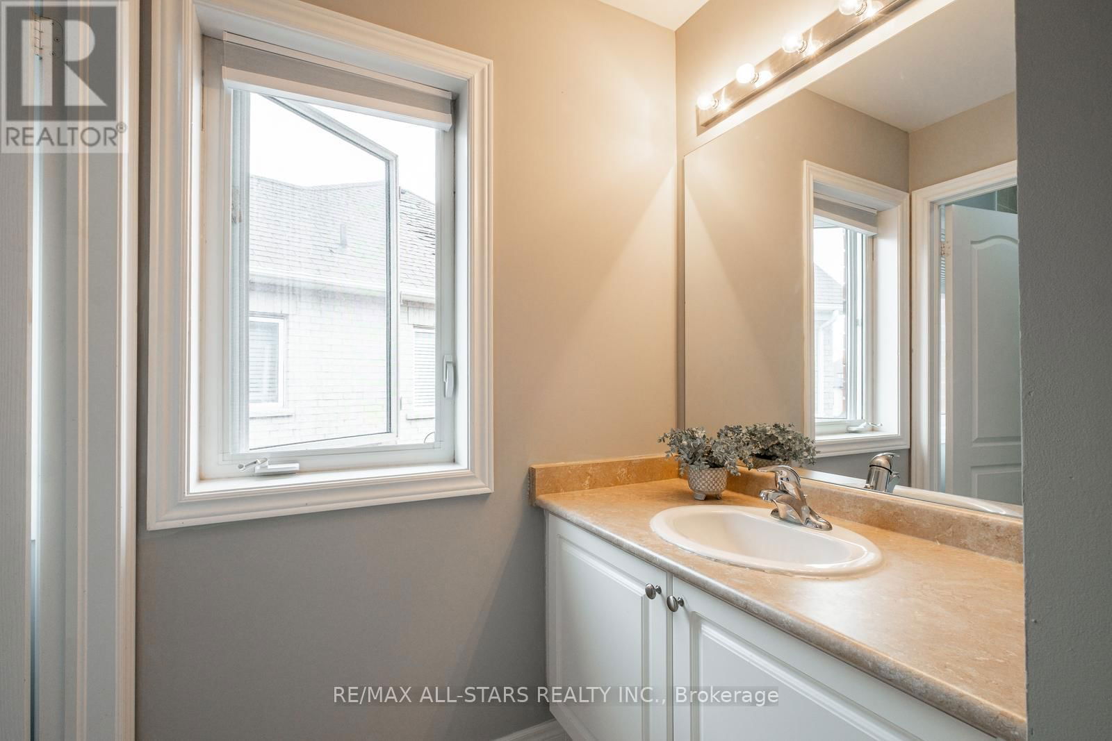 43 HORSEDREAMER LANE Image 38