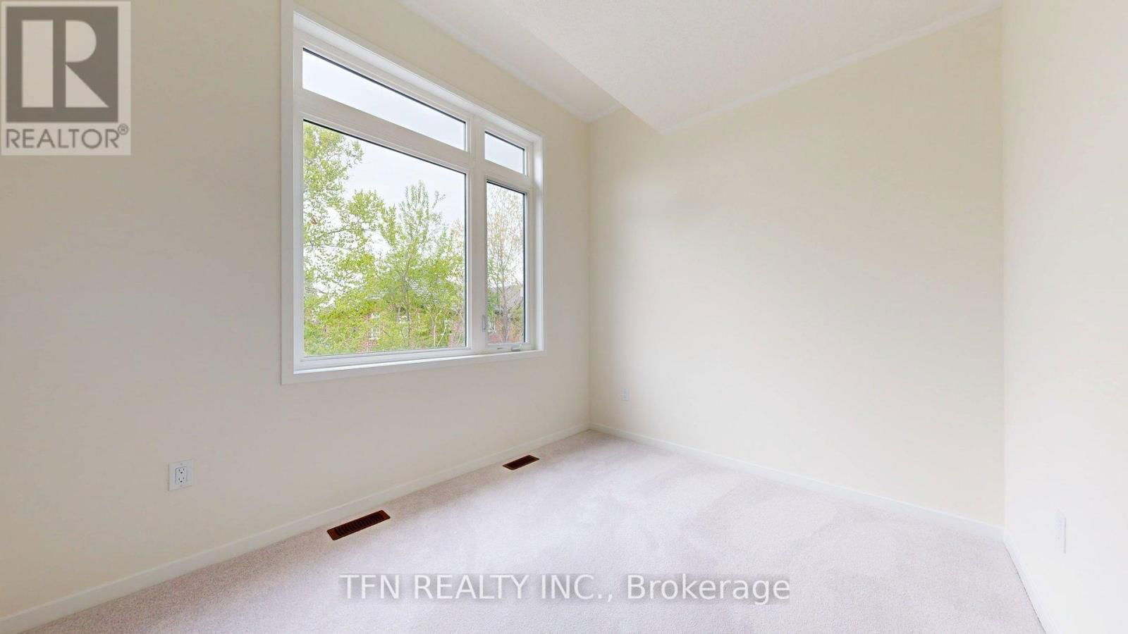 235 GRAND TRUNK AVENUE Image 13