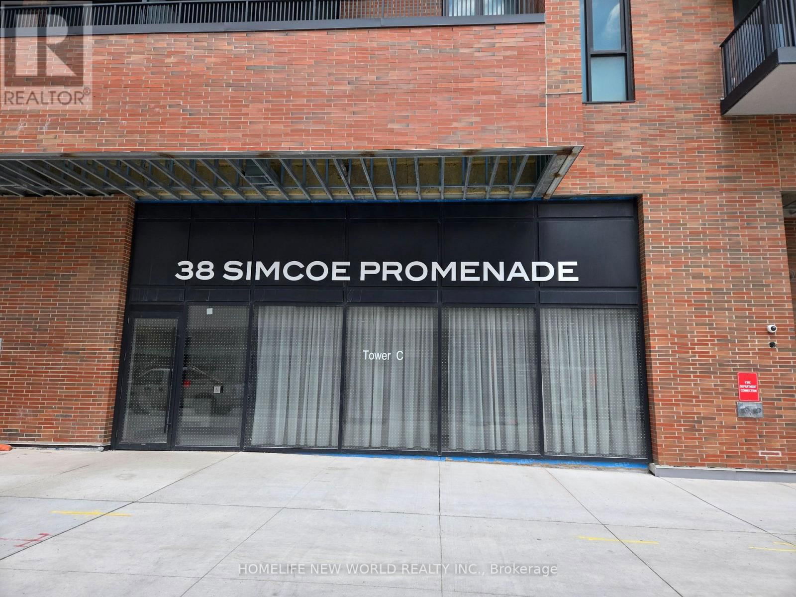 C914 - 38 SIMCOE PROMENADE Image 2
